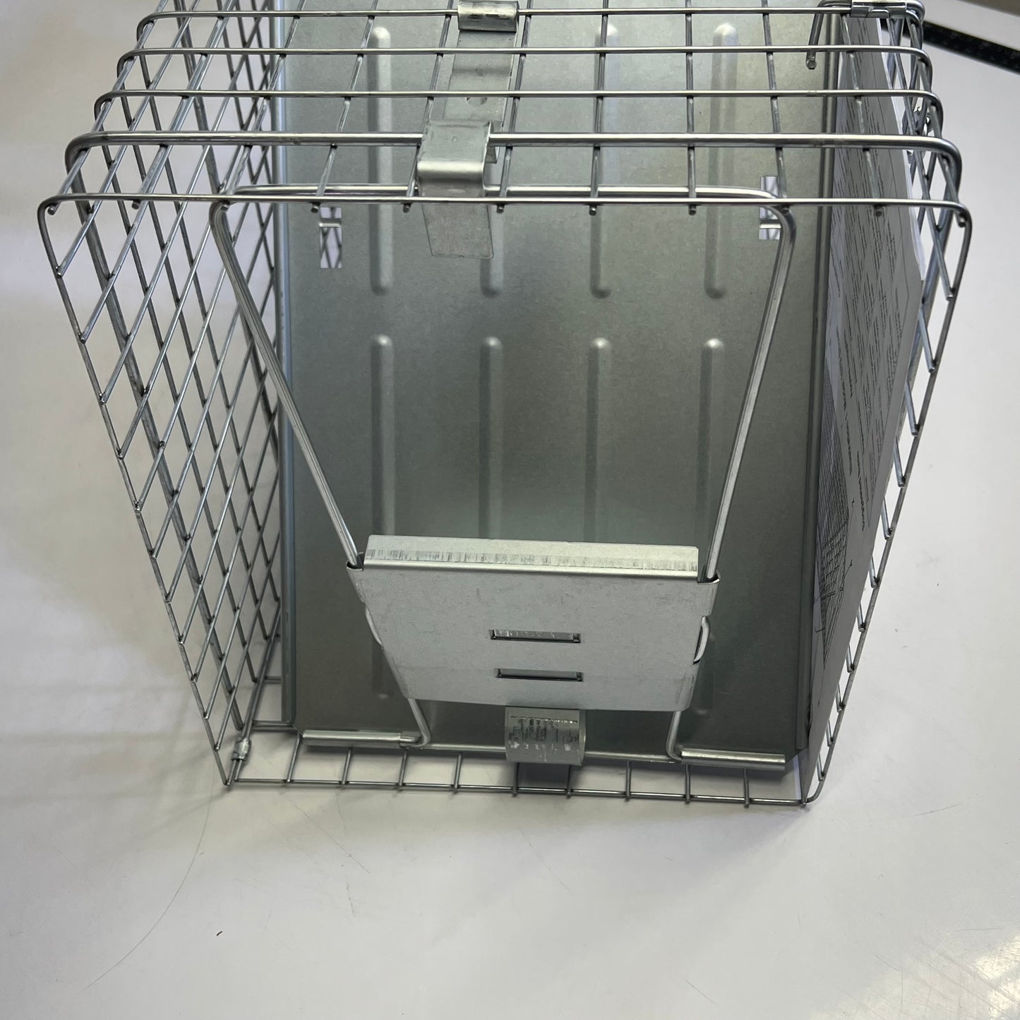 ZA@ HAVAHART All Metal One-Door Trap For Feral Cat Or Small Animals Grey 1079SR C