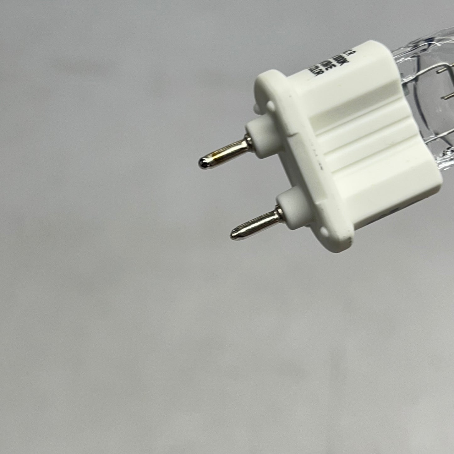 GE Constant Color Cmh G12 High Efficiency Ceramic Handle Bulb CMH70TU/830/G12