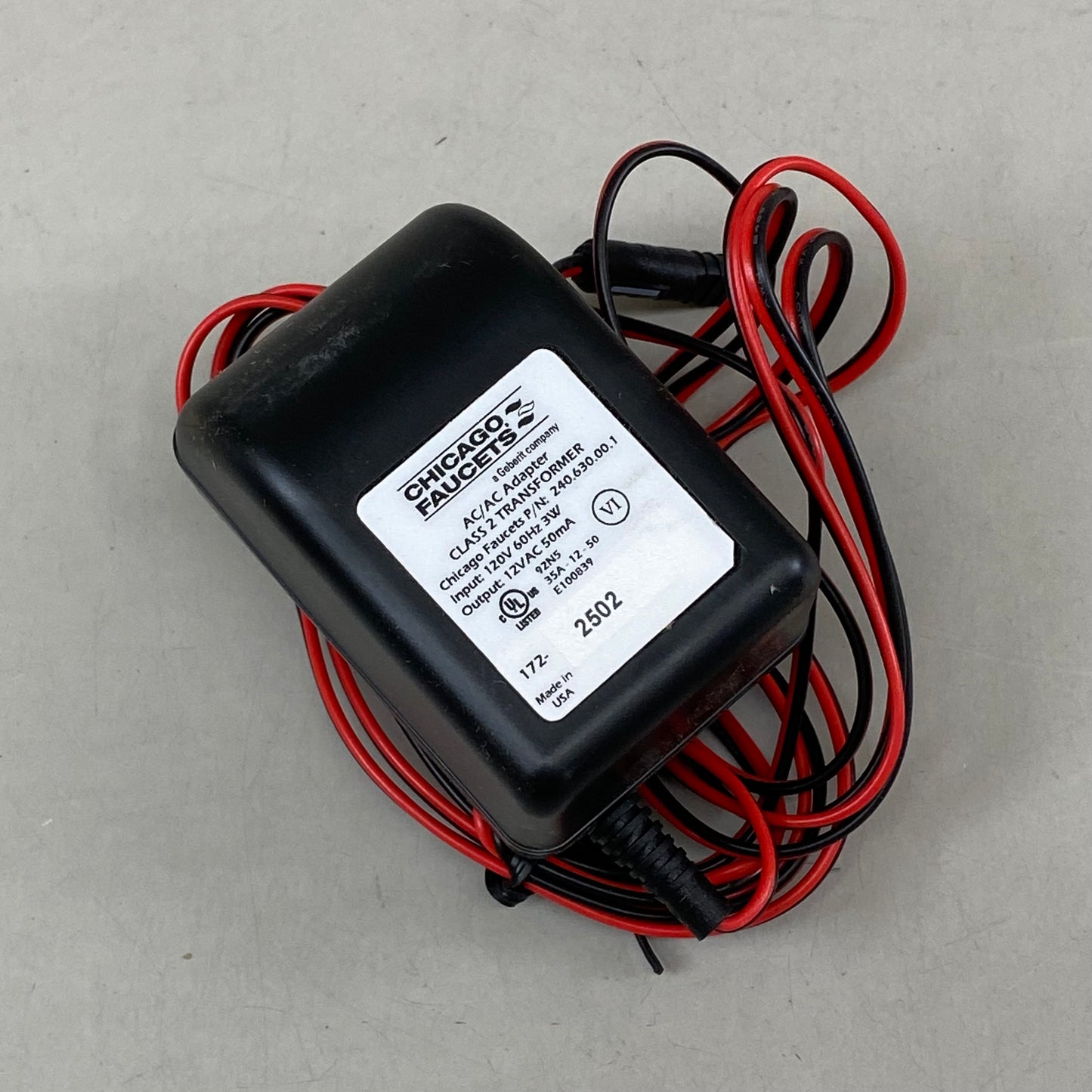 CHICAGO FAUCETS Single Use Plug-in AC Transformer 12VAC Black/Red 240.630.00.1