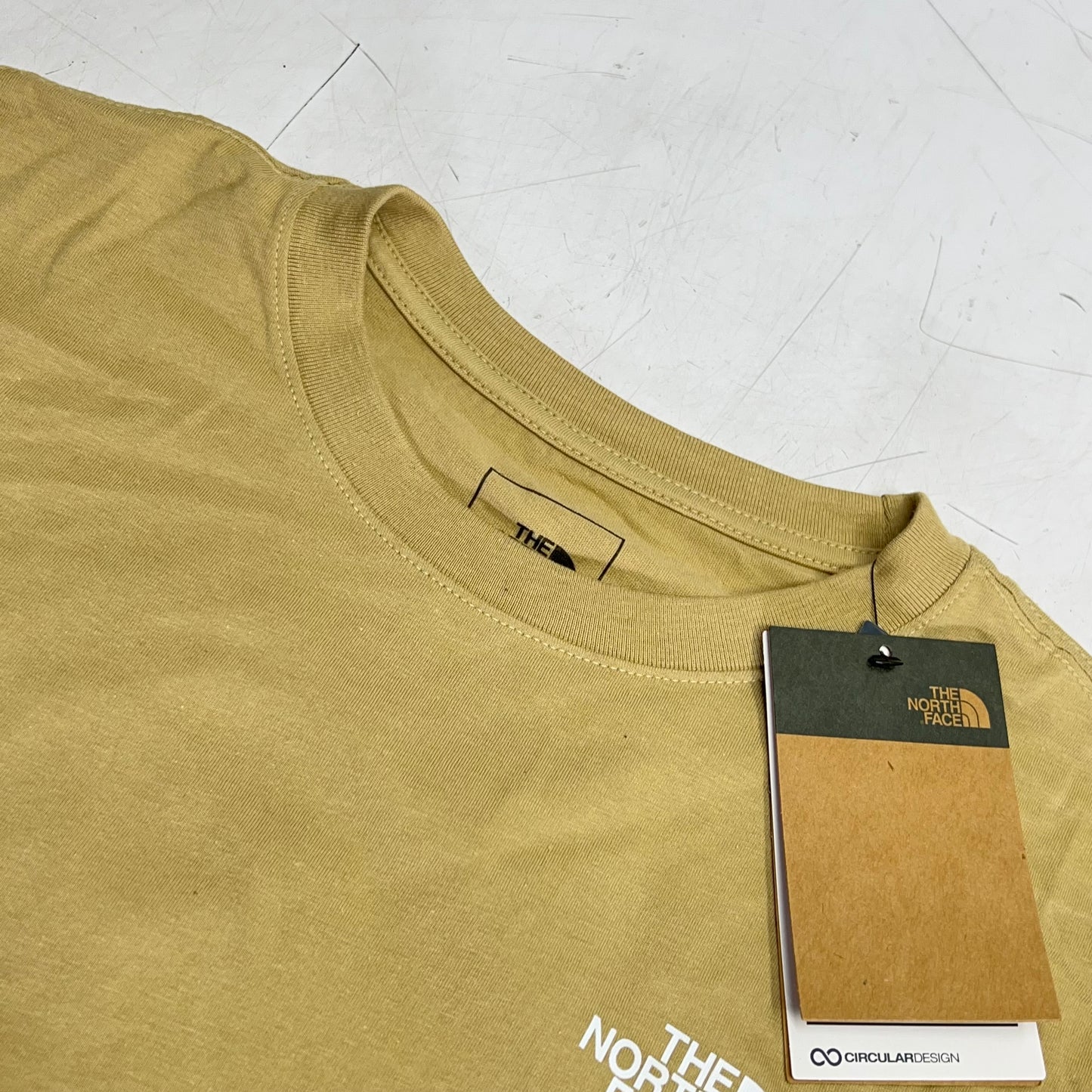 THE NORTH FACE Evolution Box NSE Regular Short Sleeve Men's Sz M Khaki Stone