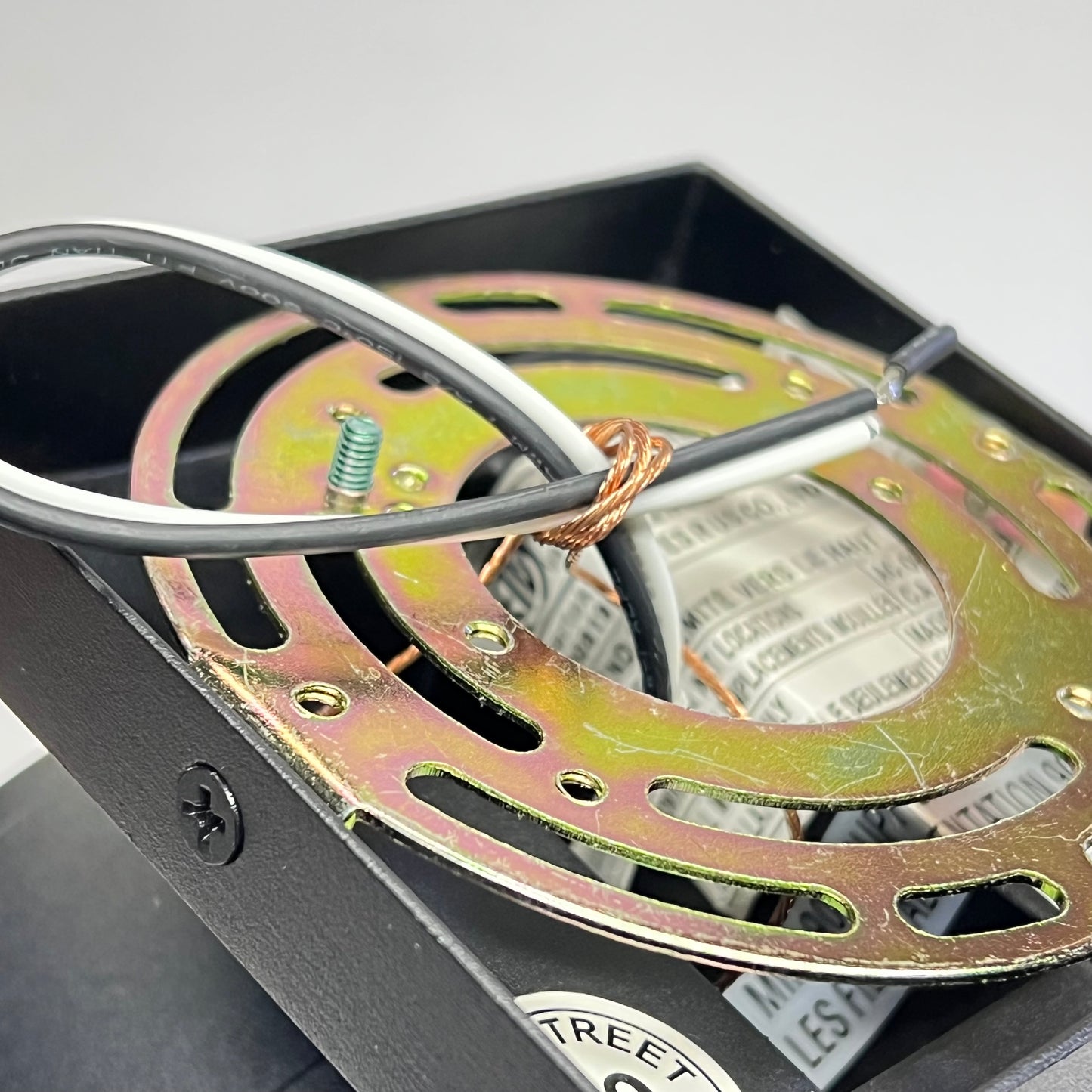 QUORUM  Main Street Cylinder 1 Light Outdoor Wall Lantern  7.75"  Black 720-69