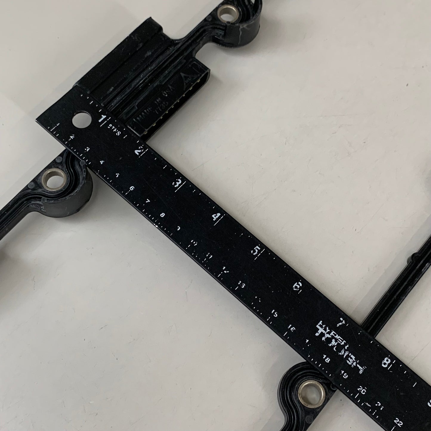 MAHLE Valve Cover Gasket For Ford VS50329