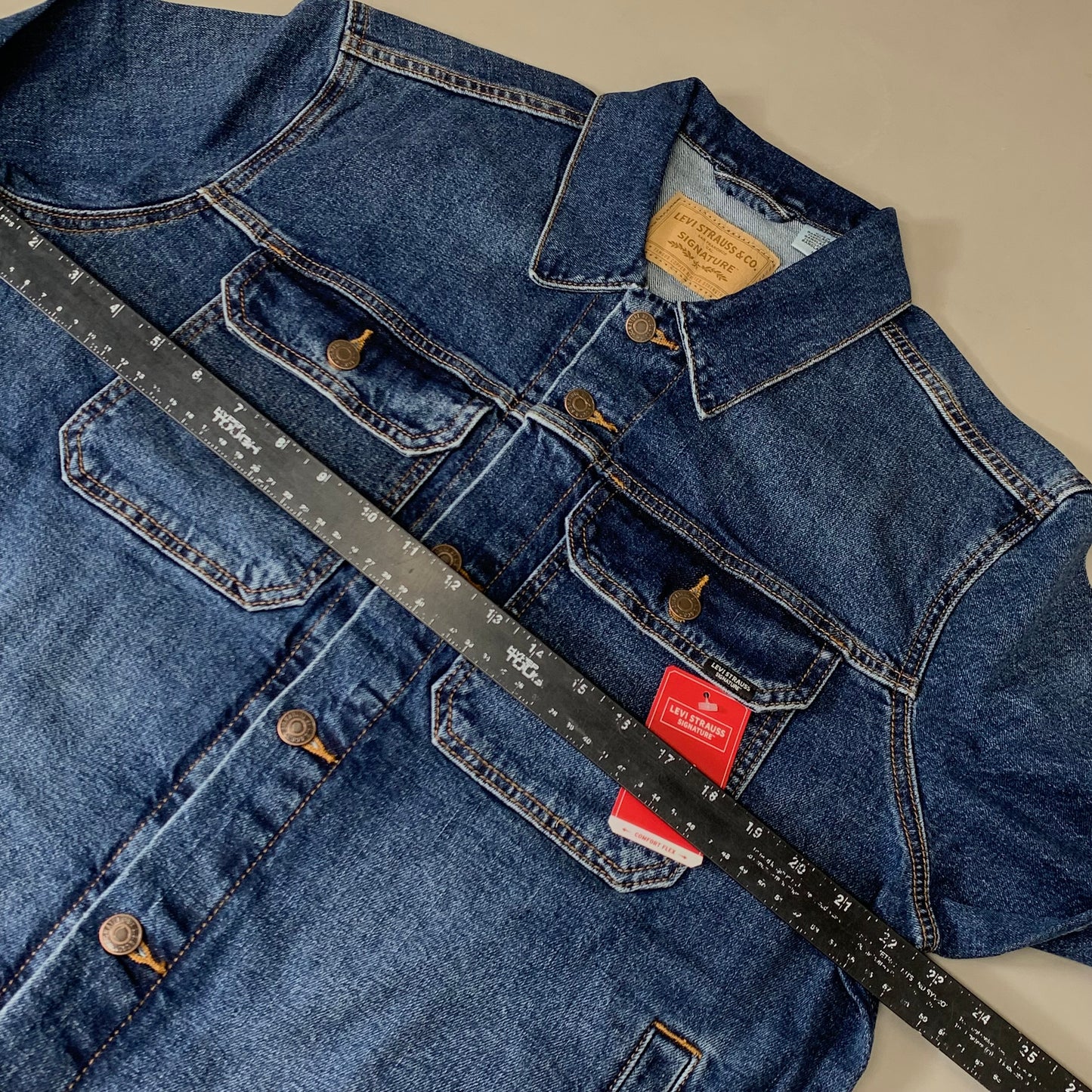 LEVIS STRAUSS Signature Chore Trucker Jacket Men's Sz M Indigo Escape A61910002