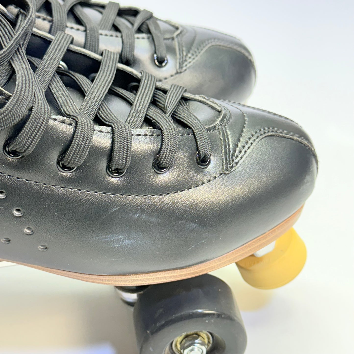 ZA@ PAPAISON Deluxe 2-Layer Microfiber Leather Roller Skates 11W/10M Black-280 B