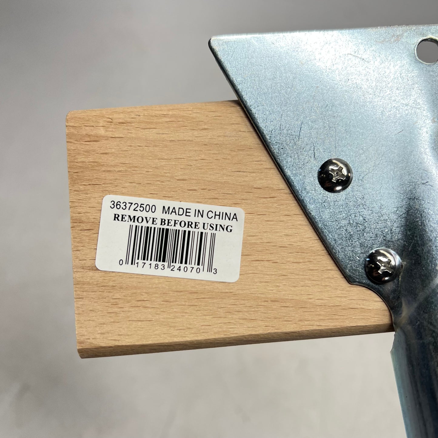 CARLISLE Oven Grill Brush & Scraper W/ Handle  30" Natural 36372500