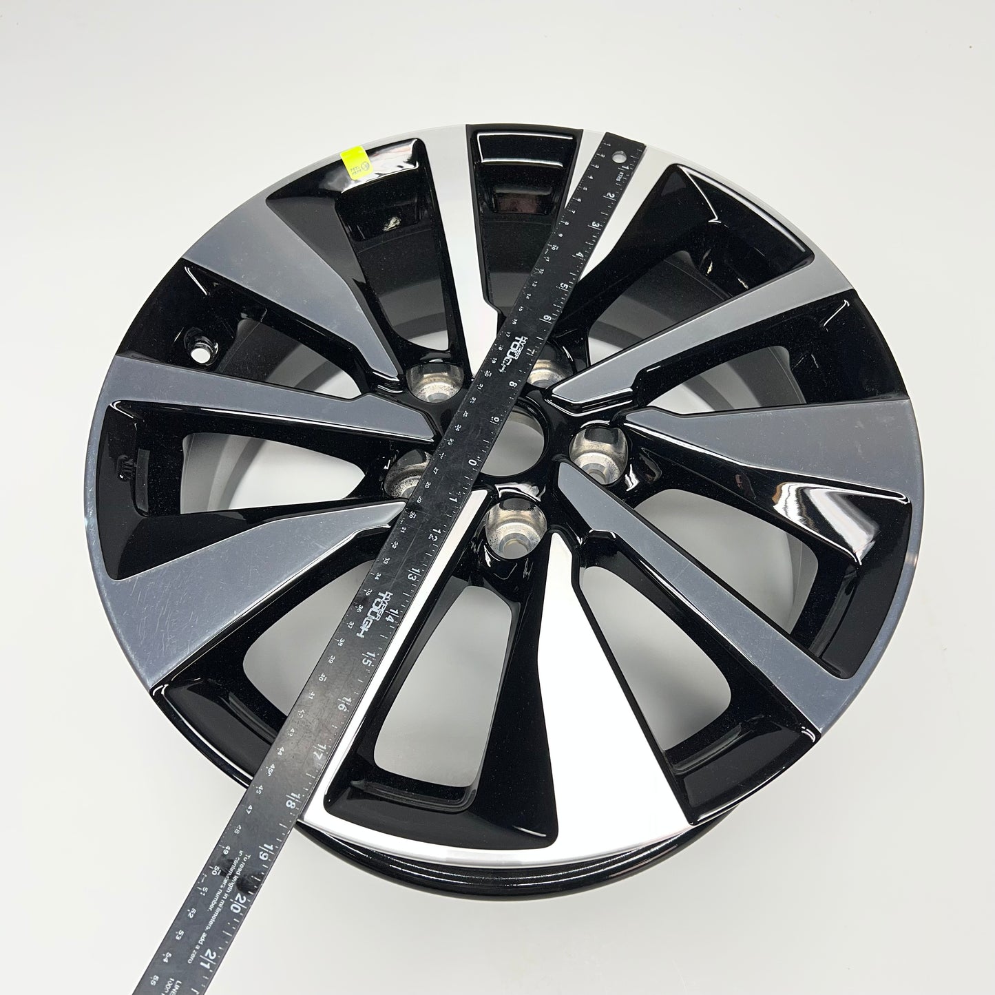 NISSAN Genuine Oem Aluminum Wheel 2024-2025 Nissan Sentra 40300-6LY6A