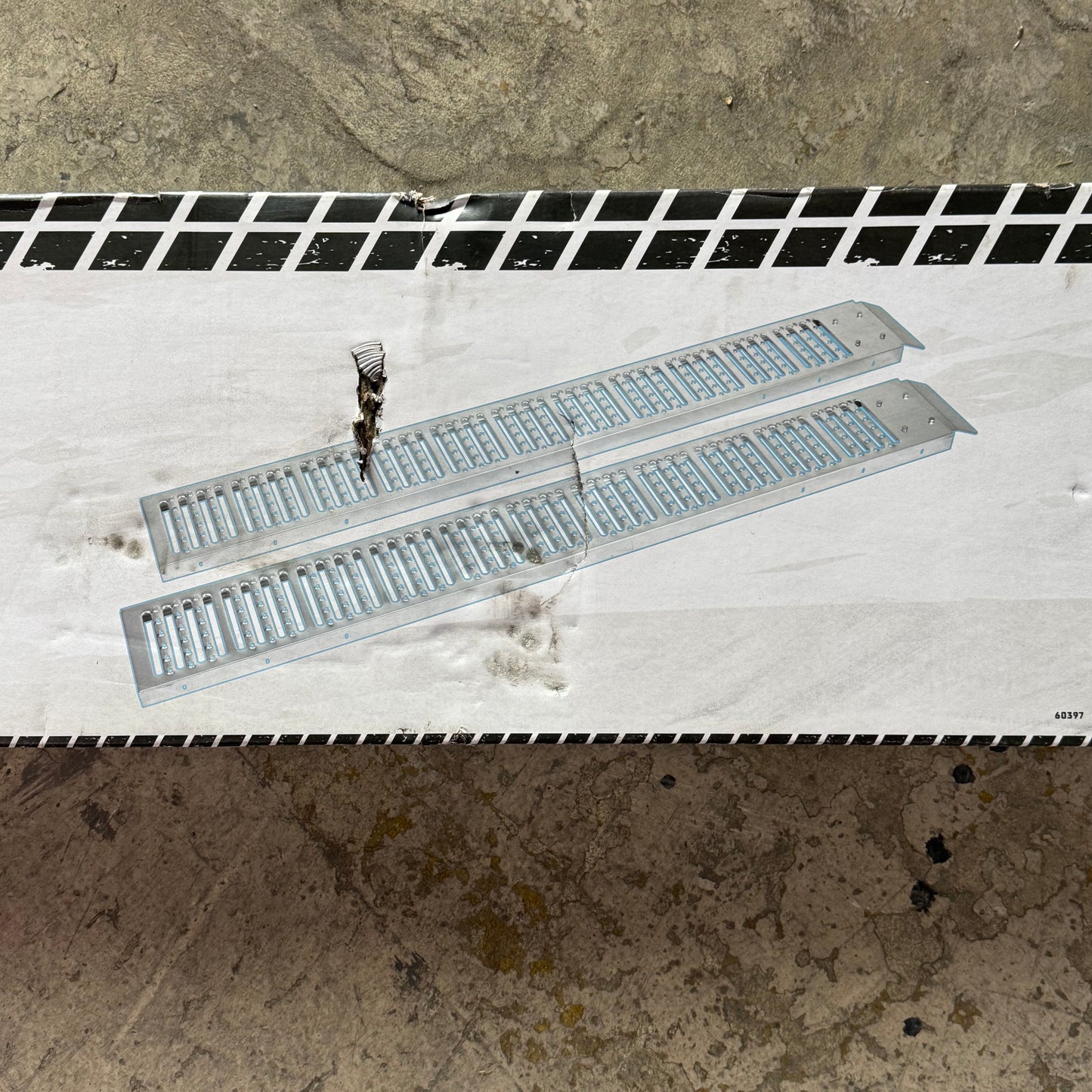 HAULMASTER (2 Pcs) Steel Loading Ramps, Capacity 1000Lbs Sz 10" x 84" 60397