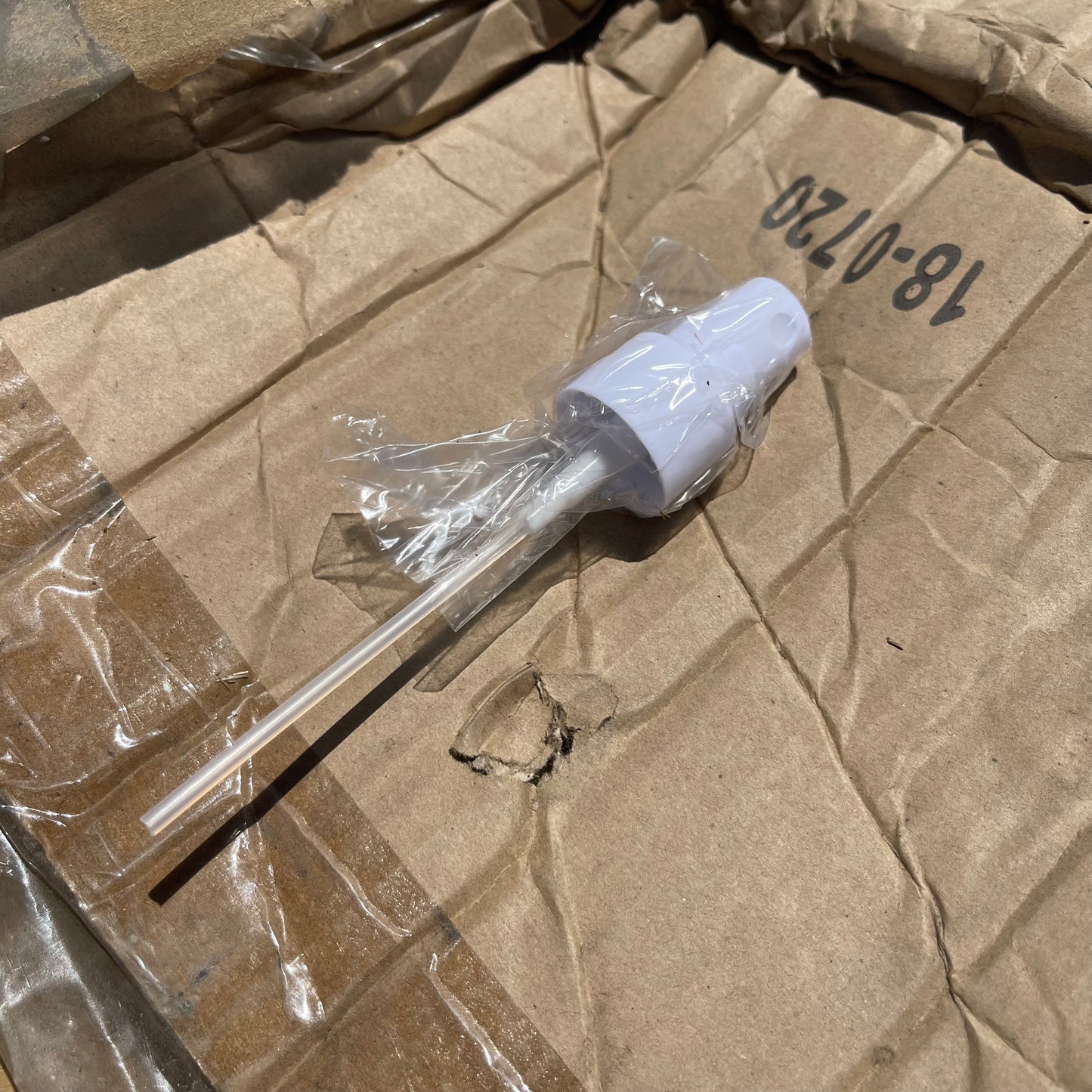 ZA@ Pallet of BIOTIN Strength Sprayer Lid White 50x37x37 CM BSY-2.1 (New)(A)