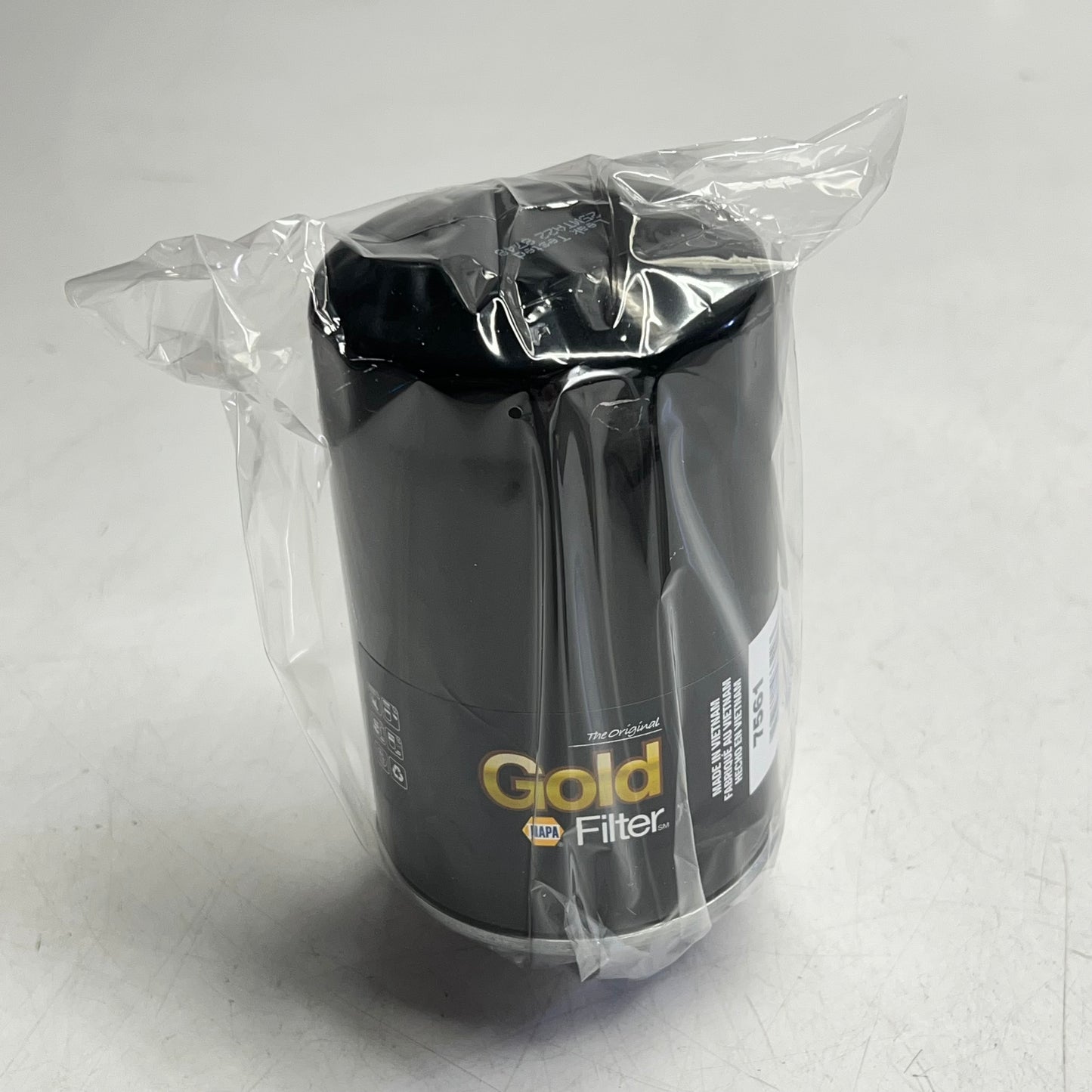 NAPA Gold Filter Oil Filter for Audi, Volkswagen, & Seat Models 7561