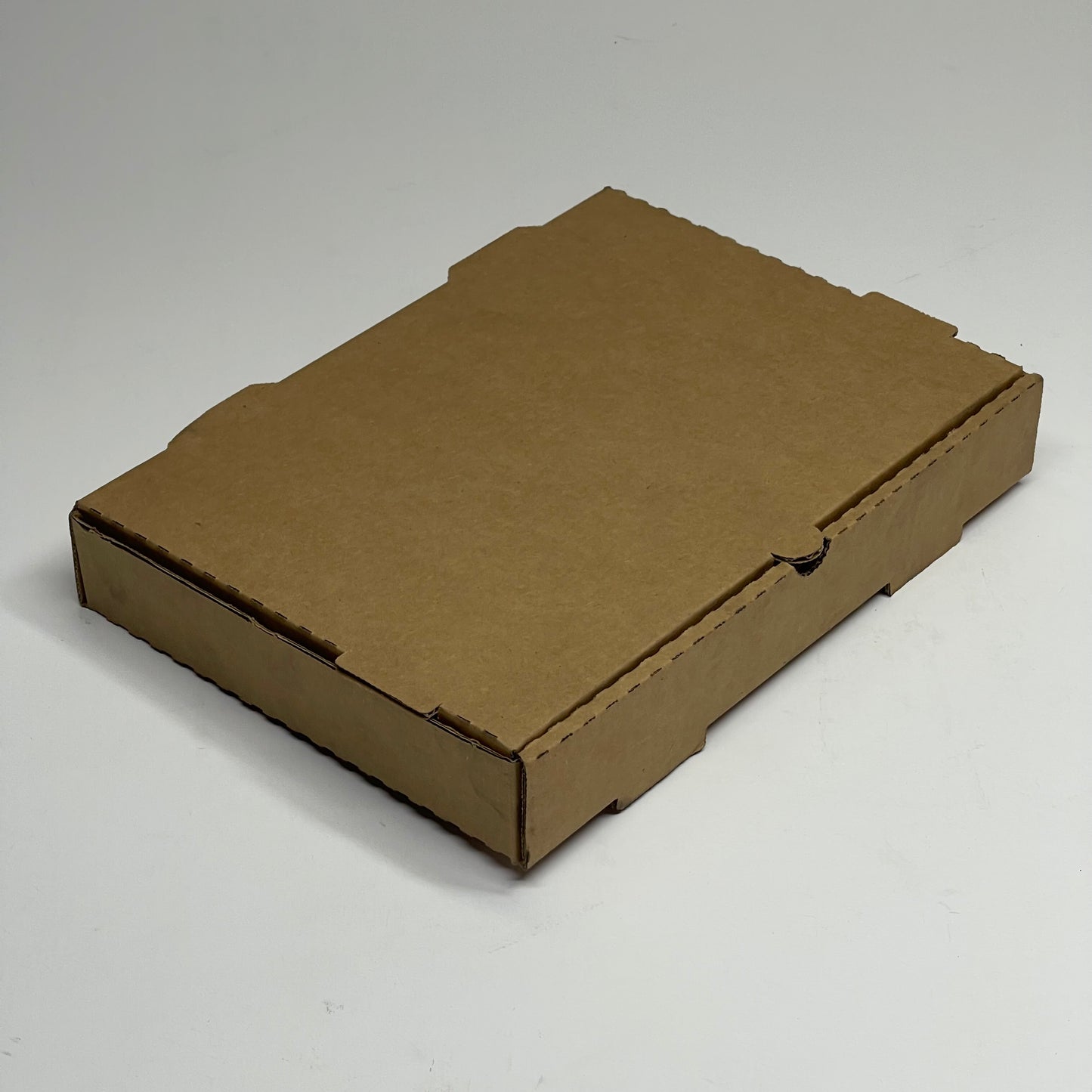 ZA@ Pallet of MIXED Flat Corrugated Cardboard Boxes 13”x10”x2” (AS-IS)