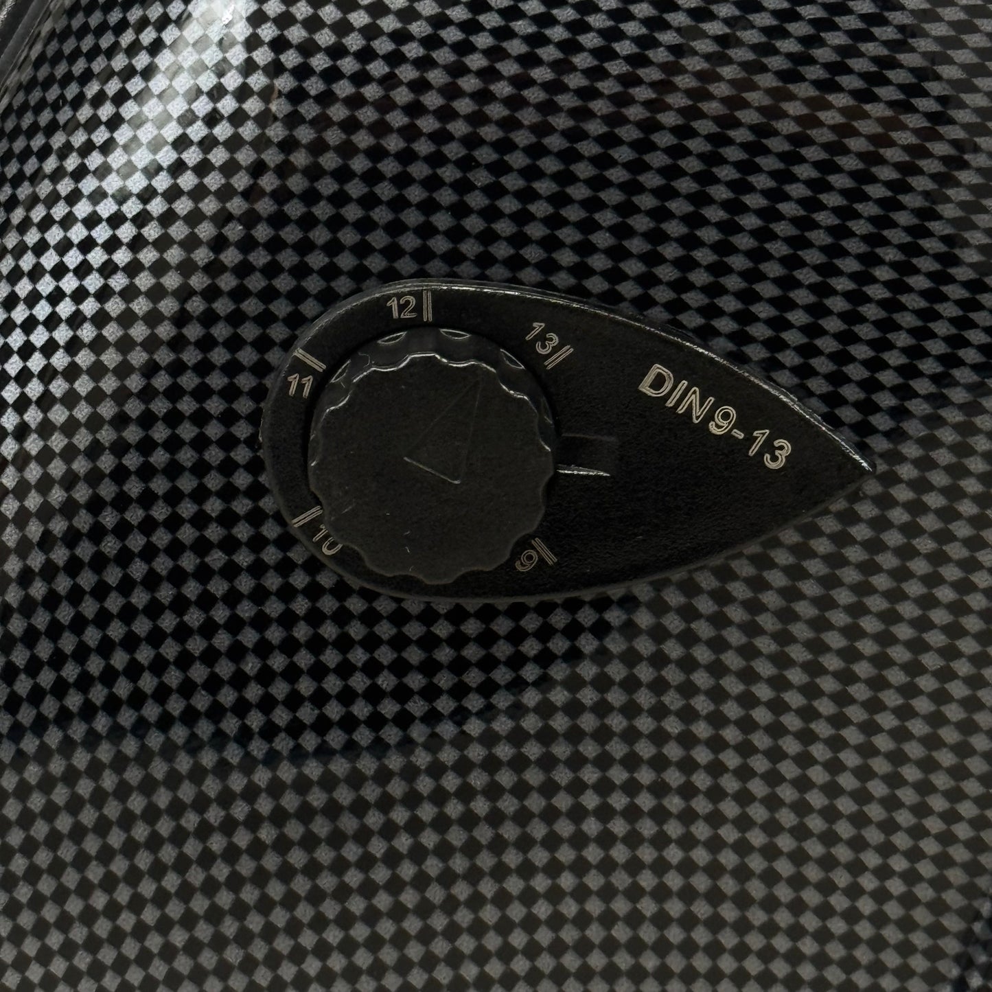 TITAN ShopIron Auto Darkening Welding Helmet 3.85x2.17" View Black 41262 (New Other)