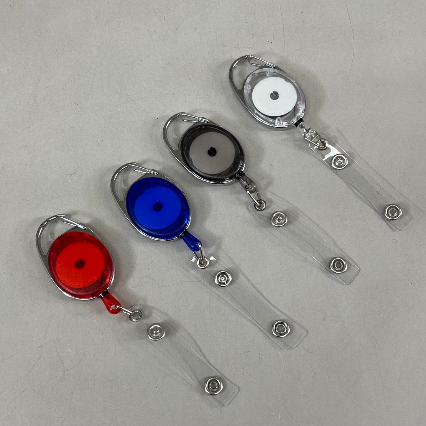 ADVANTUS Retractable Carabiner Style Badge Reels Pack of 20 Assorted 091141755522