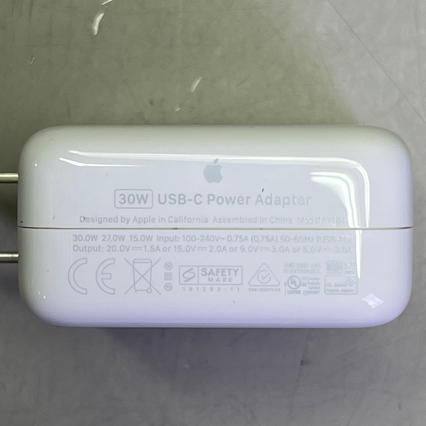 APPLE USB-C Power Adapter Fast Charge 30 Watts White MY1W2AM/A (Returns)