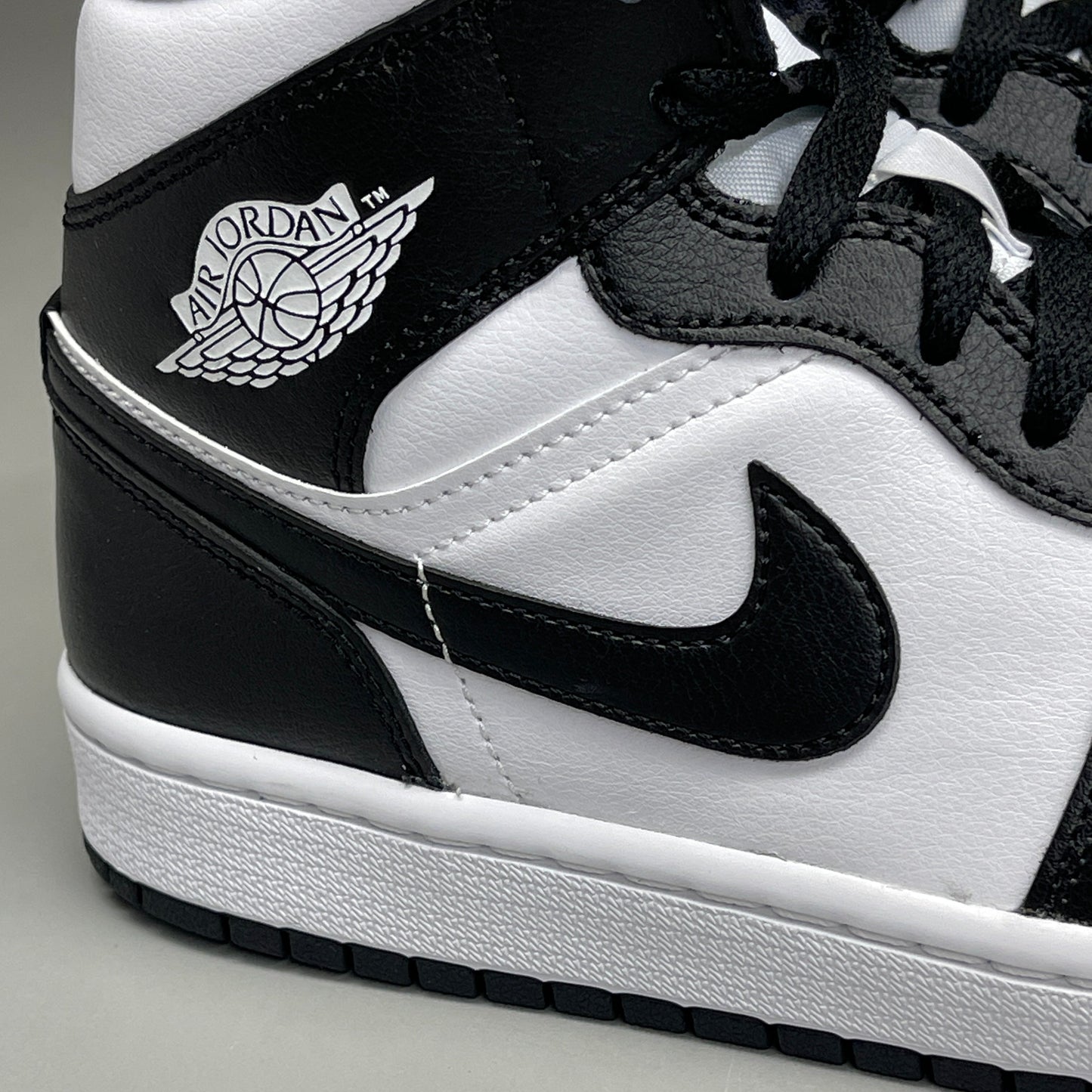 NIKE AIR JORDAN 1 Mid Panda Women's Sz 5 Black / White DV0991-101 (New)