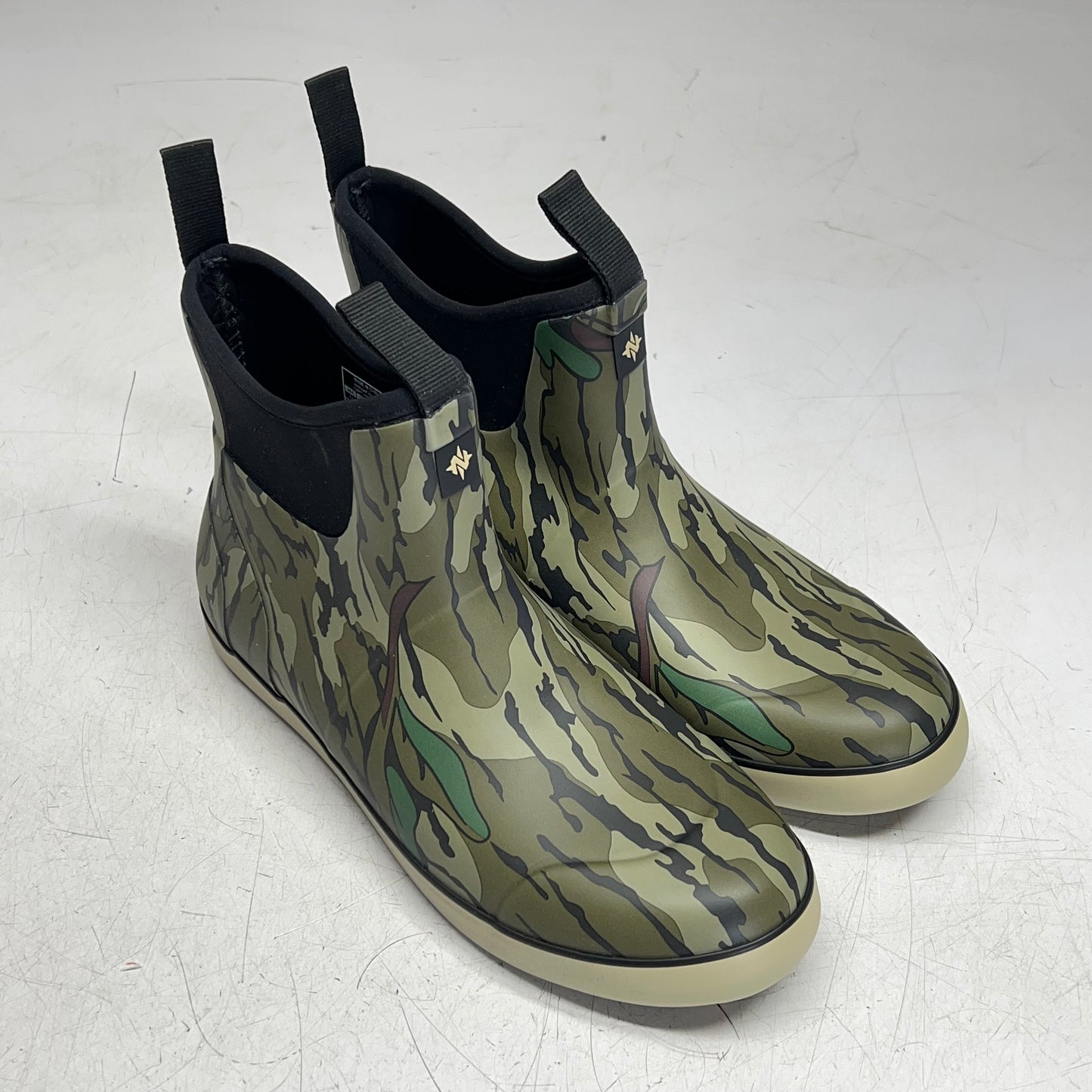 NOMAD The Ba Boot Waterproof Men's Sz 11 Mossy Oak Greenleaf N8020000-927
