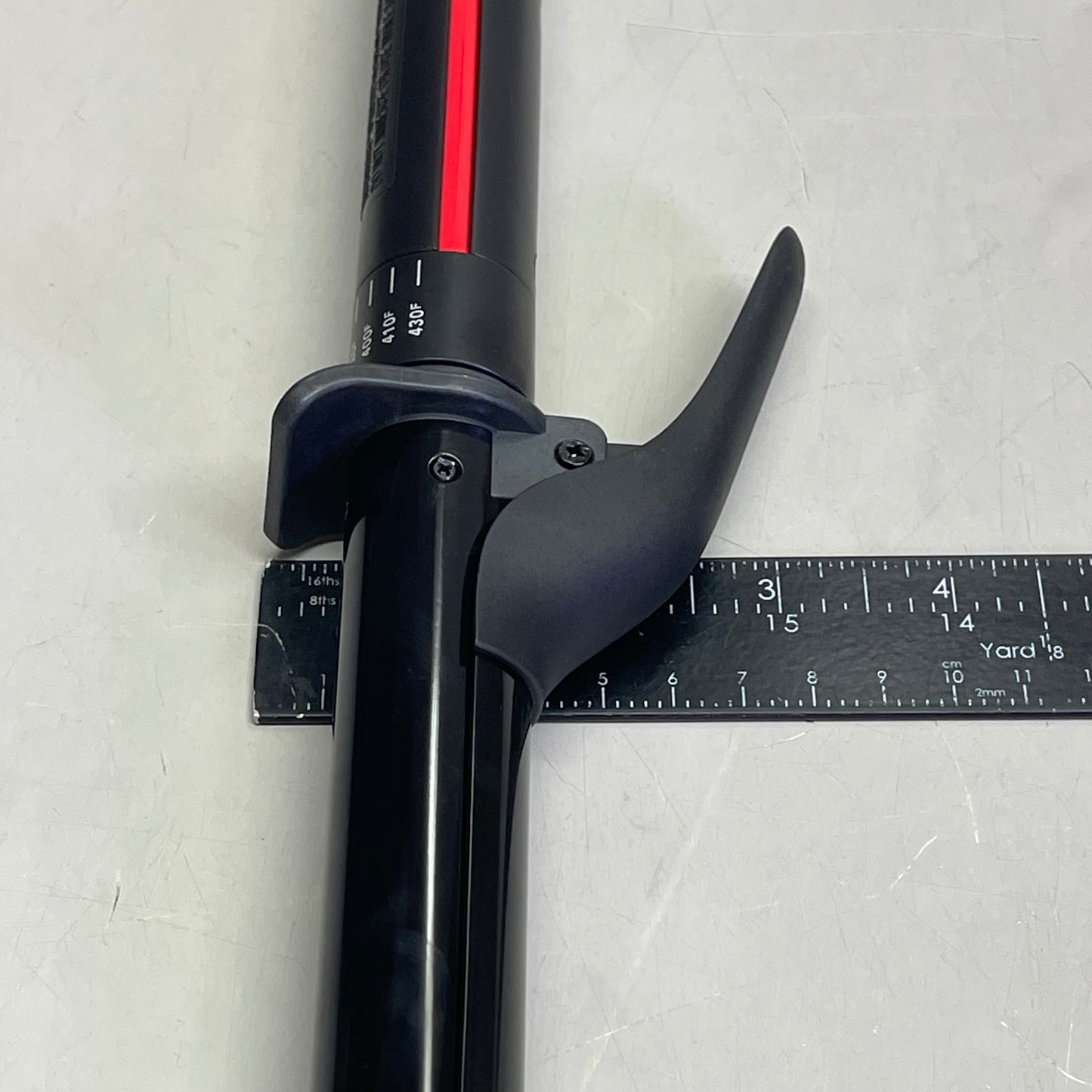 REVLON Coconut Smoothstay Oil-Infused Curling Iron Shiny, Smooth Curls 1" Black RVIR1190