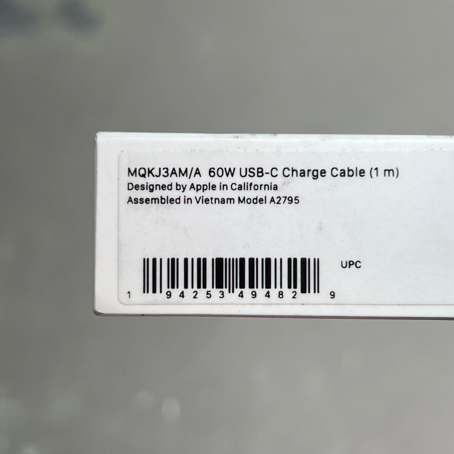 APPLE Two Sided USB-C Woven Charge Cable (1 M) 60 Watt White MQKJ3AM/A (Return)