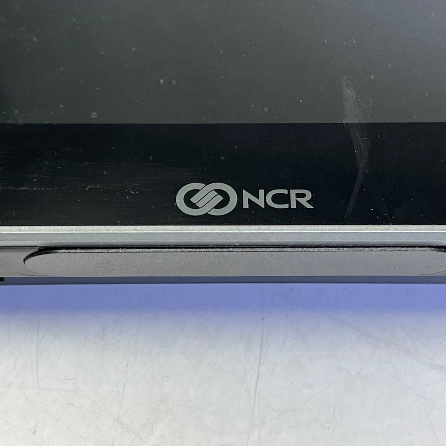 NCR Touchscreen POS Xrr7 Plus 19"x12"x3" Black 7703-1518-8801 (As-is)