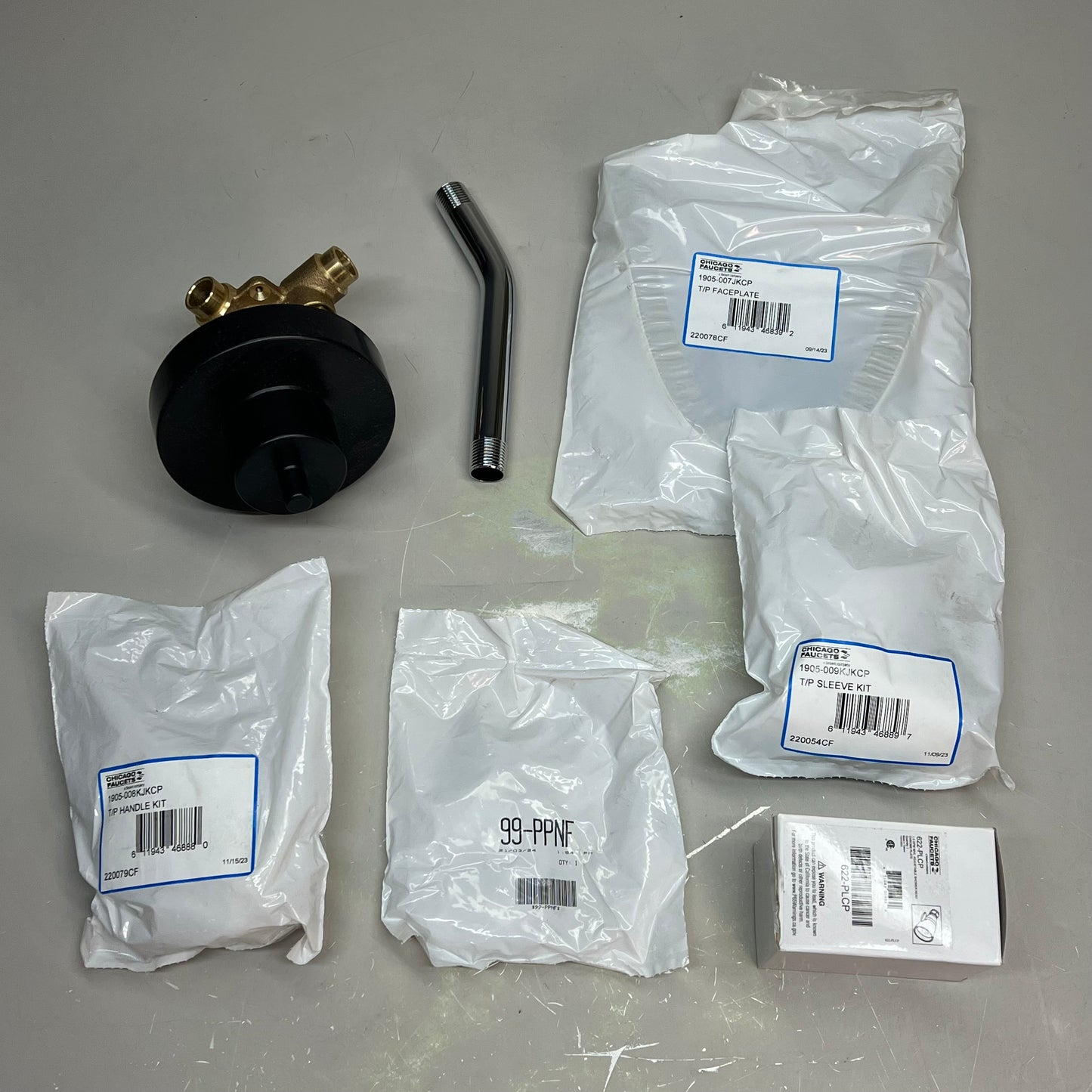 CHICAGO FAUCET Tub & Shower Fitting 1.5" Gpm 80 Psi  20 To 125 Psi 1907-622LCP