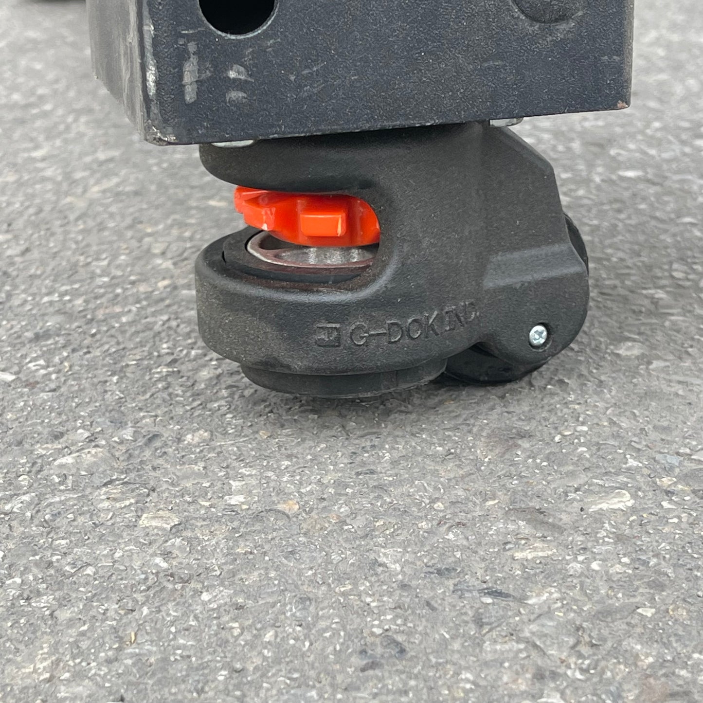 NEWPORT Vision IsoStation Optical Workstation Black 39"x34"x33" (AS-IS)