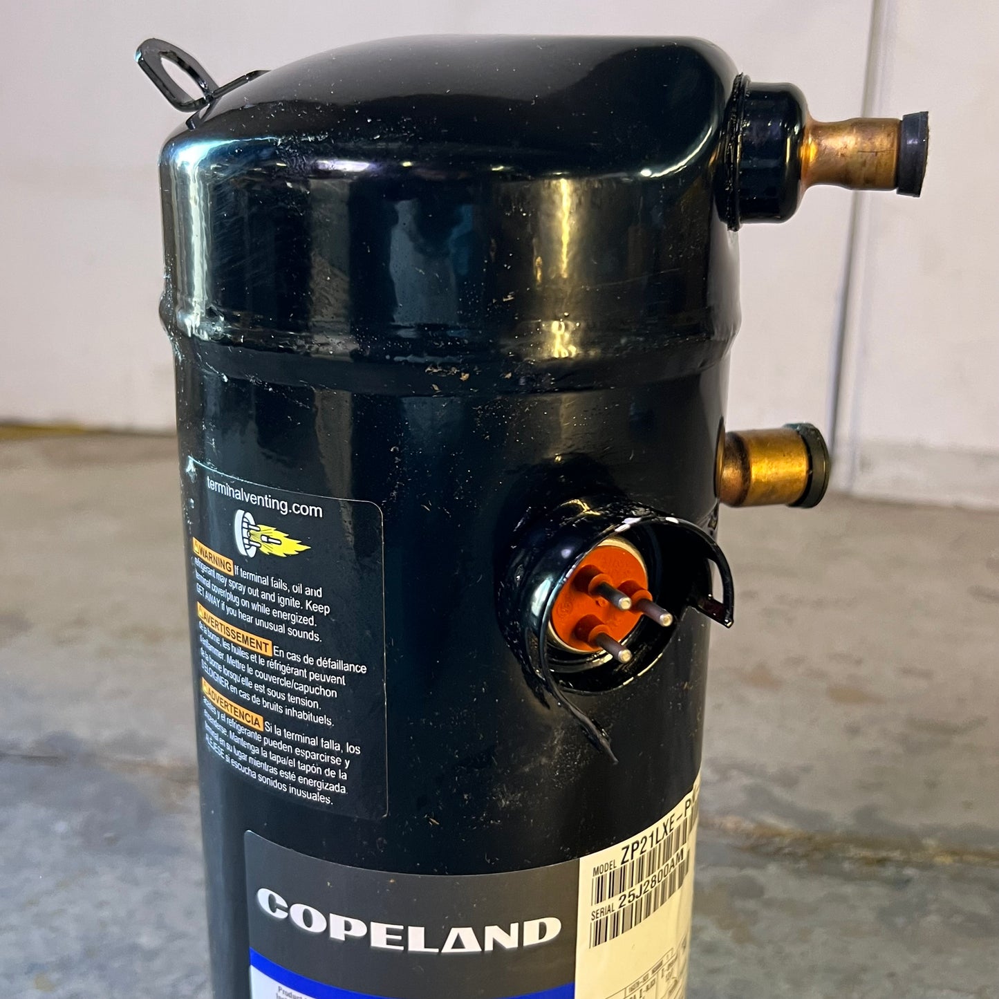 COPELAND Compressor 208/230V Sz 9"L x 9"W x 15"H, Black ZP21LXE-PFV-800