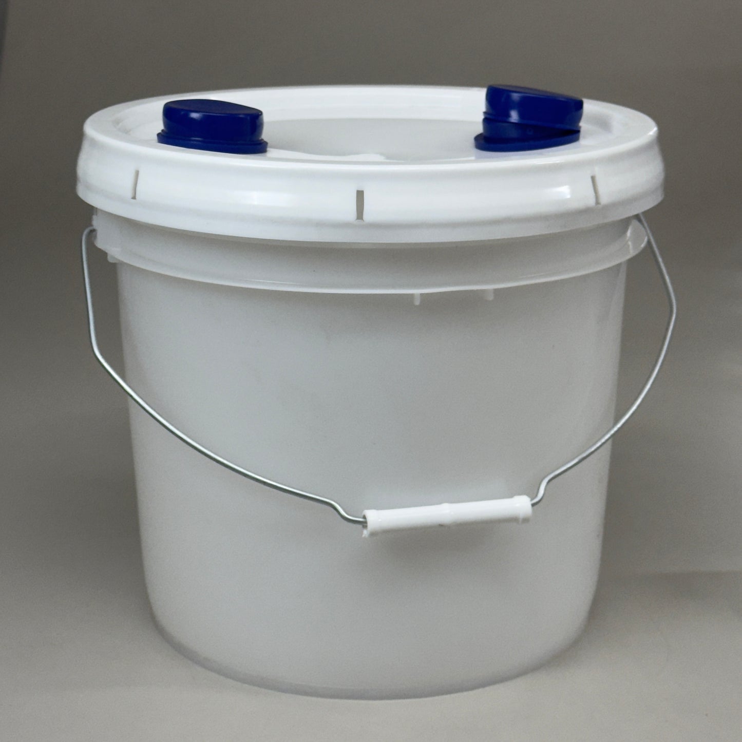 DENTAL CITY Complete or Refill 3 1/2 Gallon Plaster Trap 11.5" x 12" White