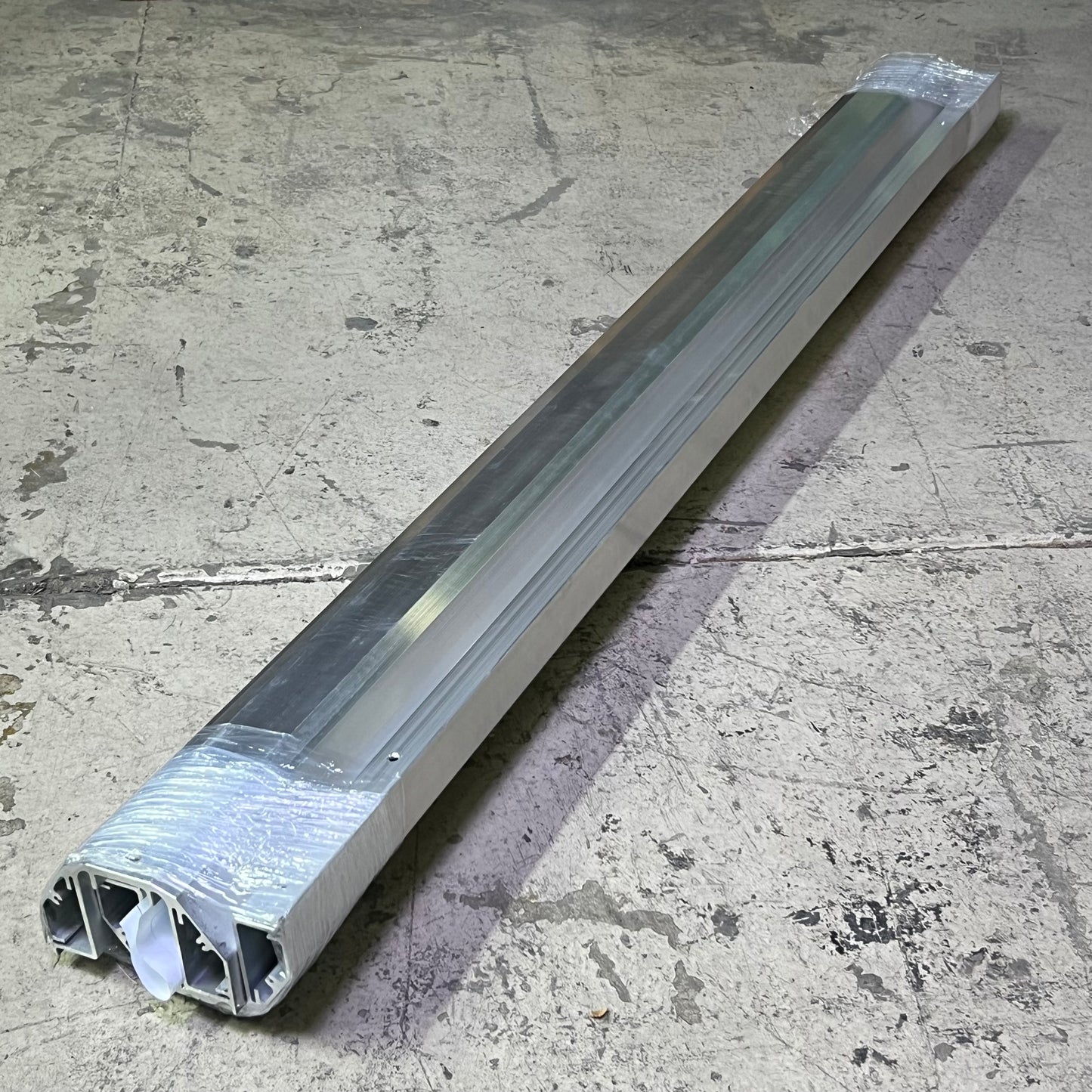 QUANTUM (2 Pcs) Overhead Track - Aluminum Sz 60"L, Grey TK-5