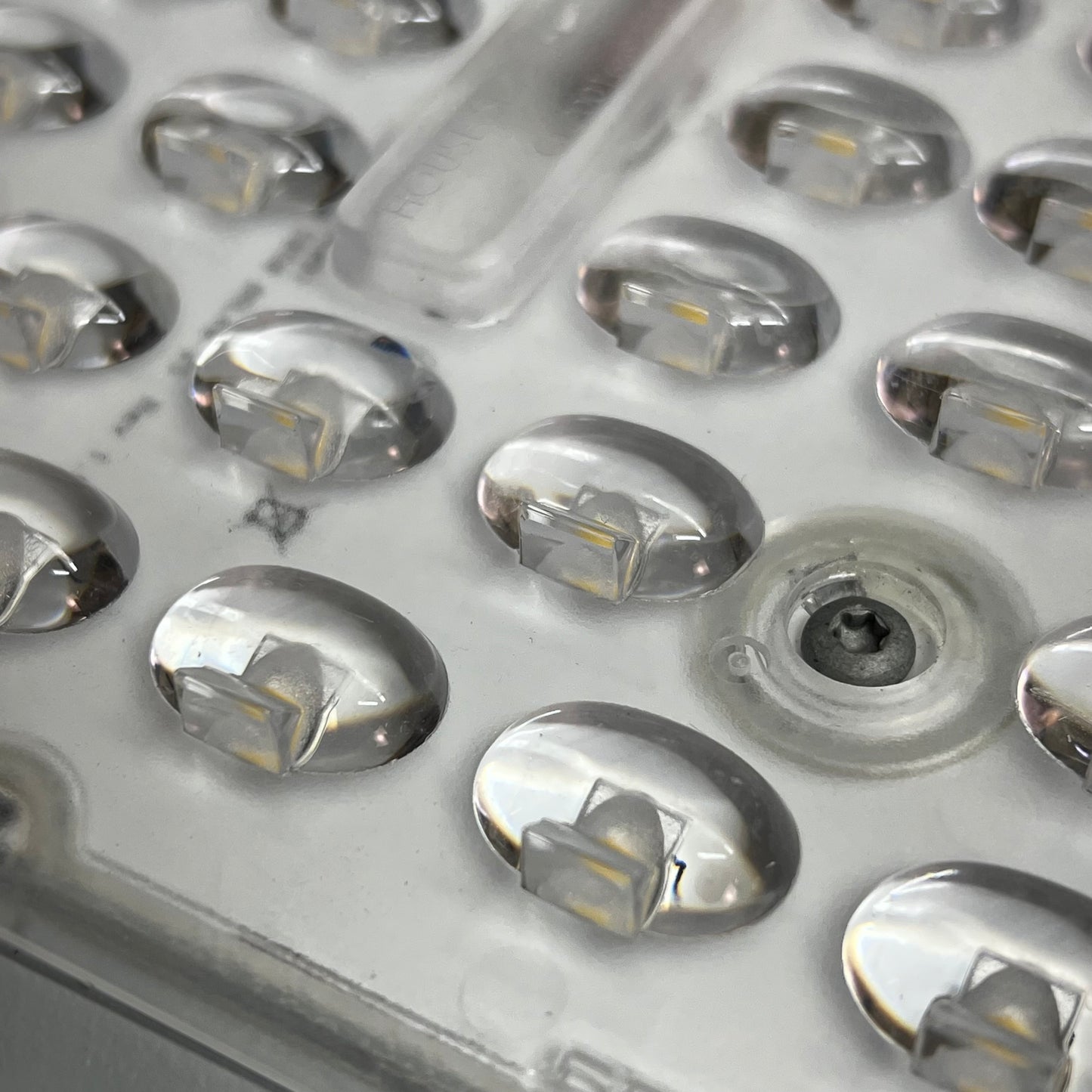 COOPER LIGHTING Archeon Contemporary Series Street Light 160 24000 L 4000 K