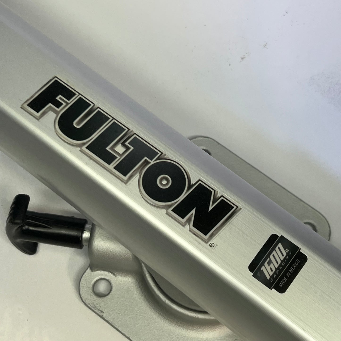 FULTON F2 Wide Track Jack Bolt-On 1,600 lbs. 991708-00