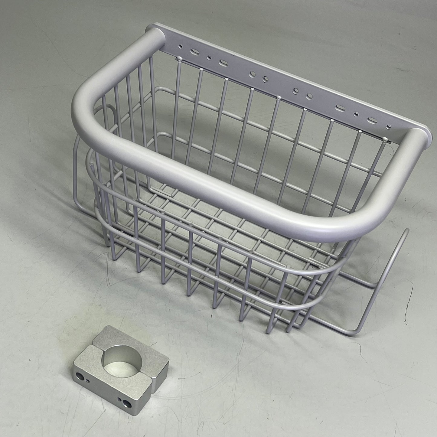 IMEX Basket W/ Bracket Hardware For Roll Stand Silver IMS-001ST2TBE