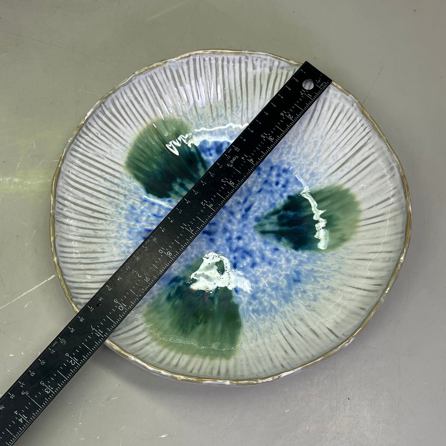 CREATIVE CO-OP Stoneware Bowl Reactive Crackle Glaze 11.5x2.5 DF8836