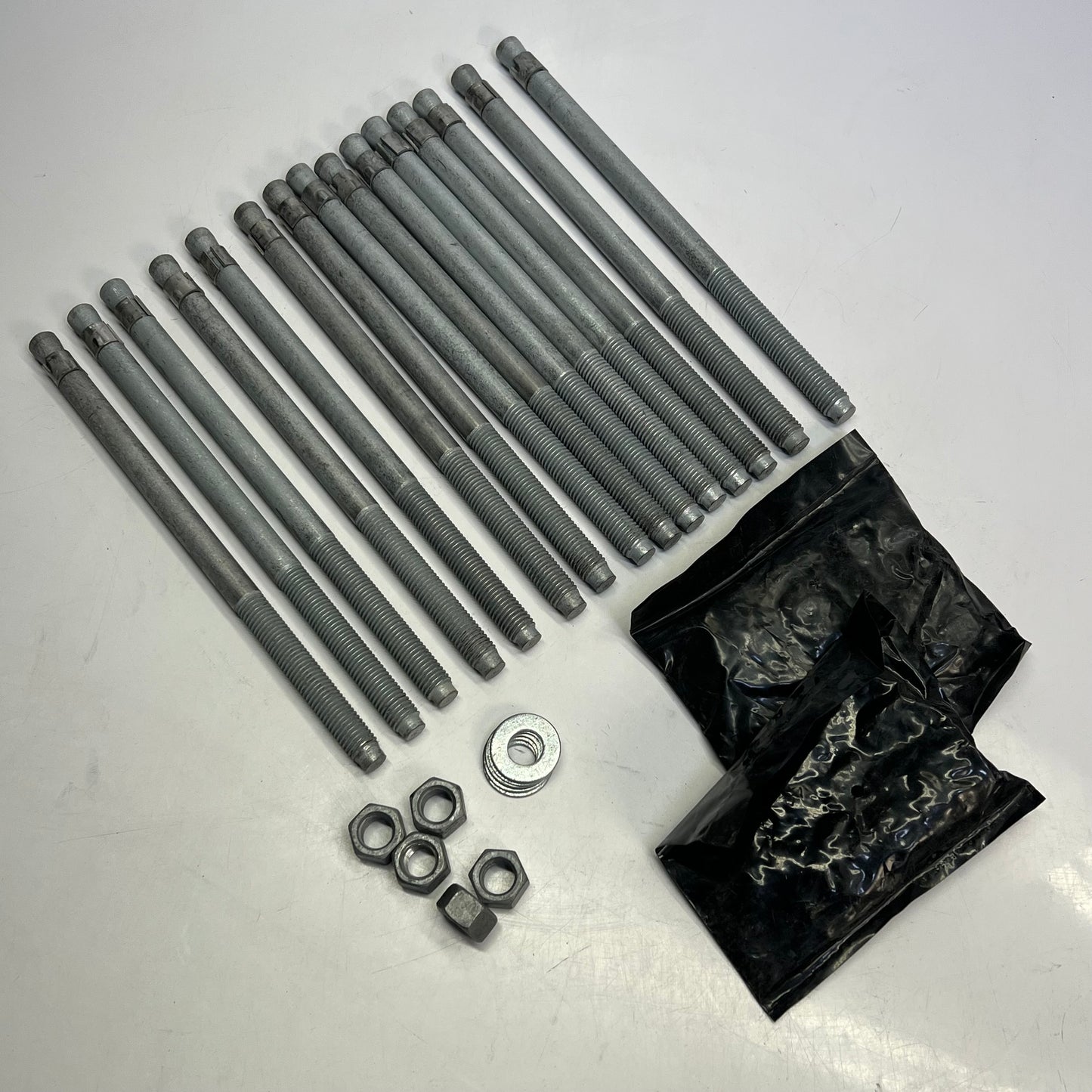 MKT FASTENING (15 PACK) Sup-R-Stud + (Wedge Anchor) 5/8" Dia x 12" L CL56