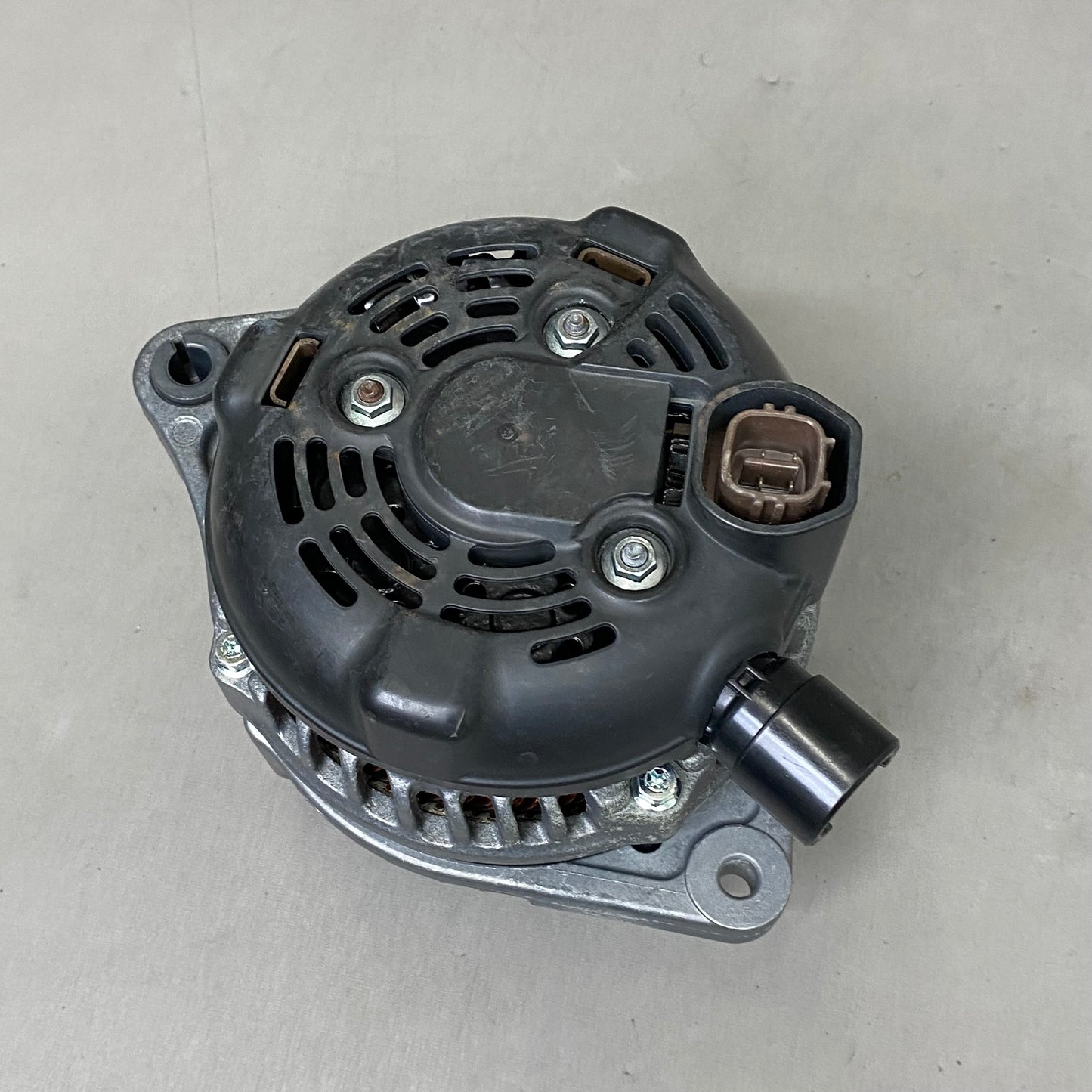 DENSO Alternator Replacement For Bosch, Wilson, Lester 210-0580