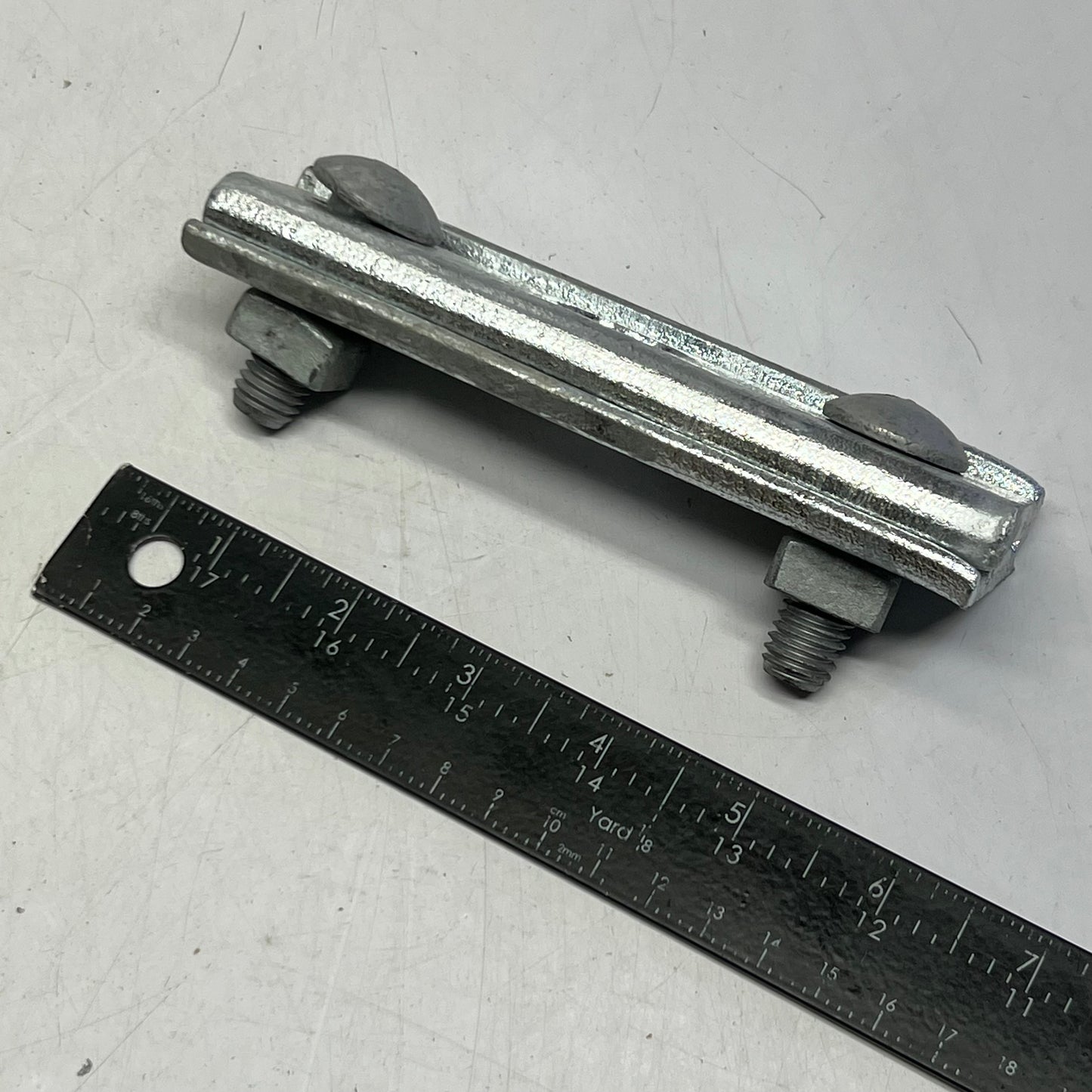 MSI (25 PACK) Cable Suspension Clamp, Flat SI-1740