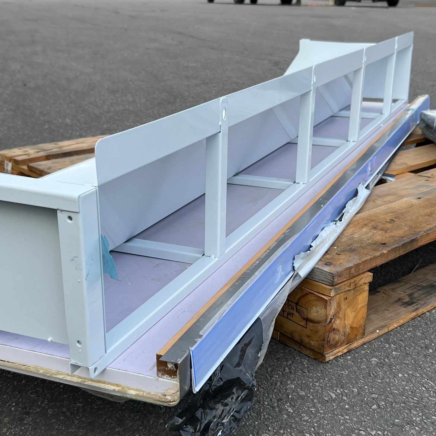 ZA@ Pallet of SITONIT SEATING Counter Top Sz 20"W x 70"L x 8"H