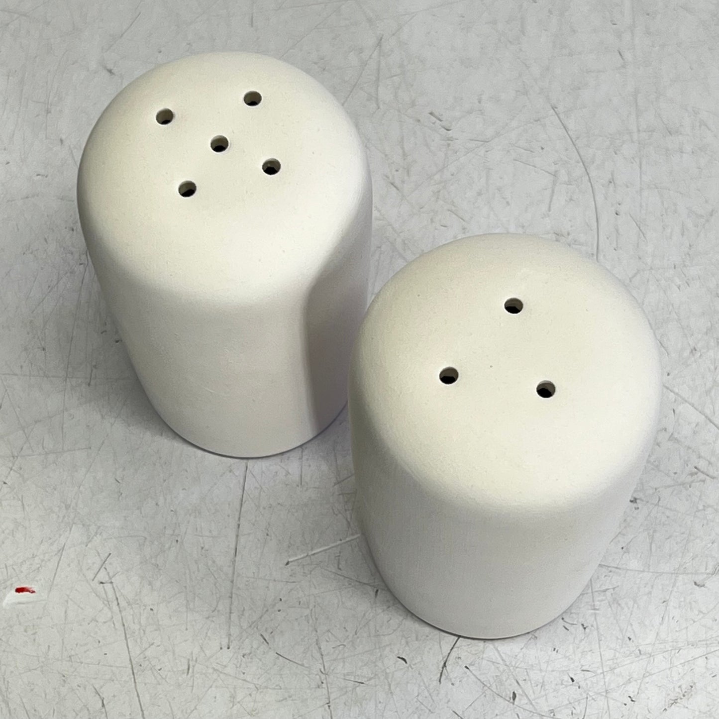 GARE (SET OF 2) Blank Salt & Pepper Shakers For Painting & Glazing 3"x2" 100425