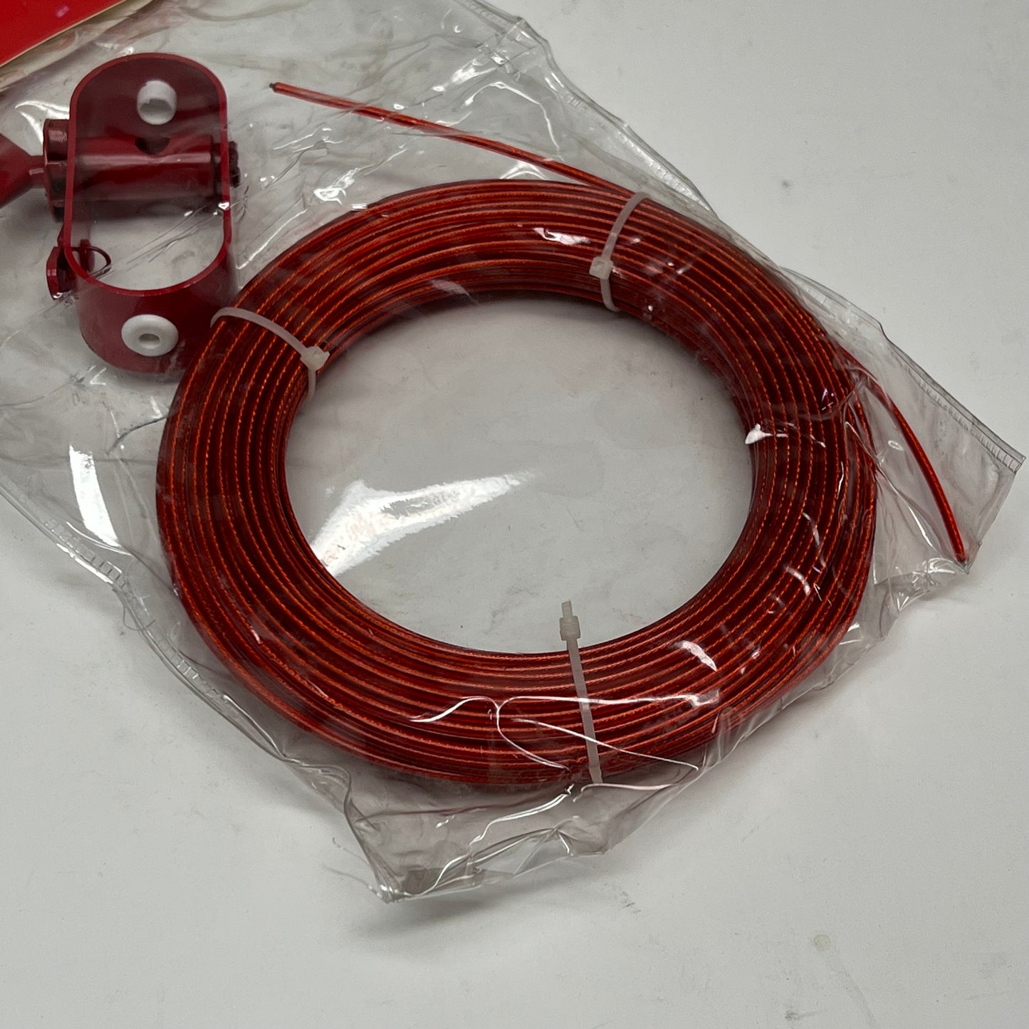OLD MAN WINTER High Quality Winter Cover Cable & Winch Combo Kit Red BS33146