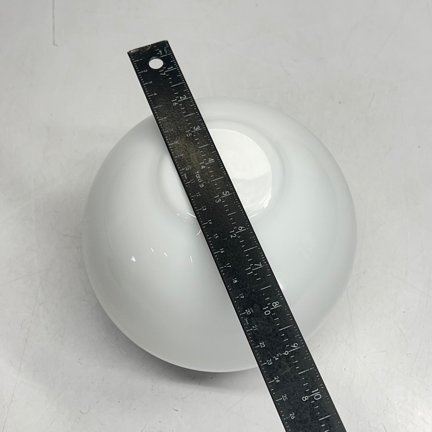 White Globe Sphere Lamp/ceiling Shade Replacement  ~7" Dia White/Black