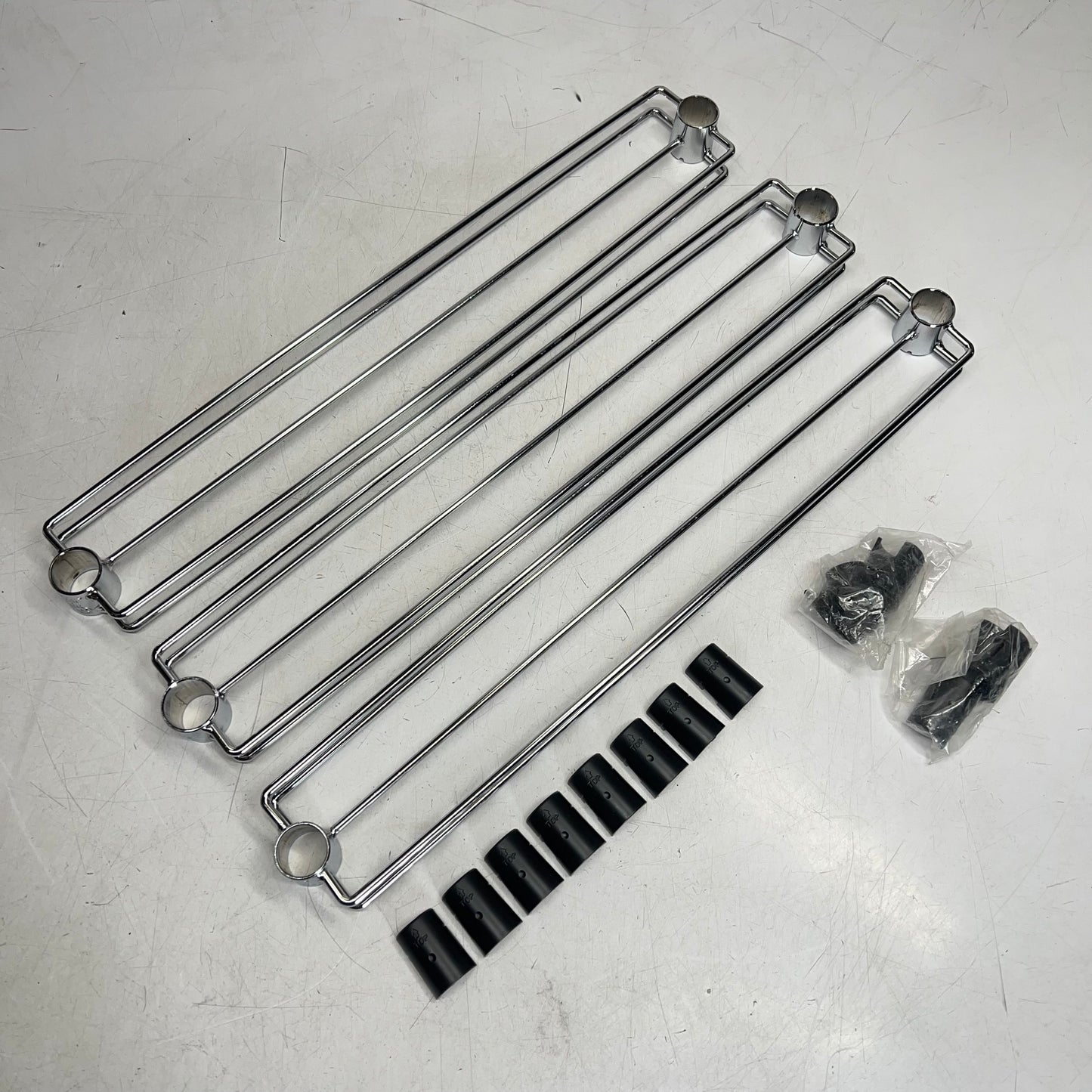 QUANTUM STORAGE SYSTEMS (SET OF 3) Bin Easy Slide Triple Bay 24" Chrome WR-D24W
