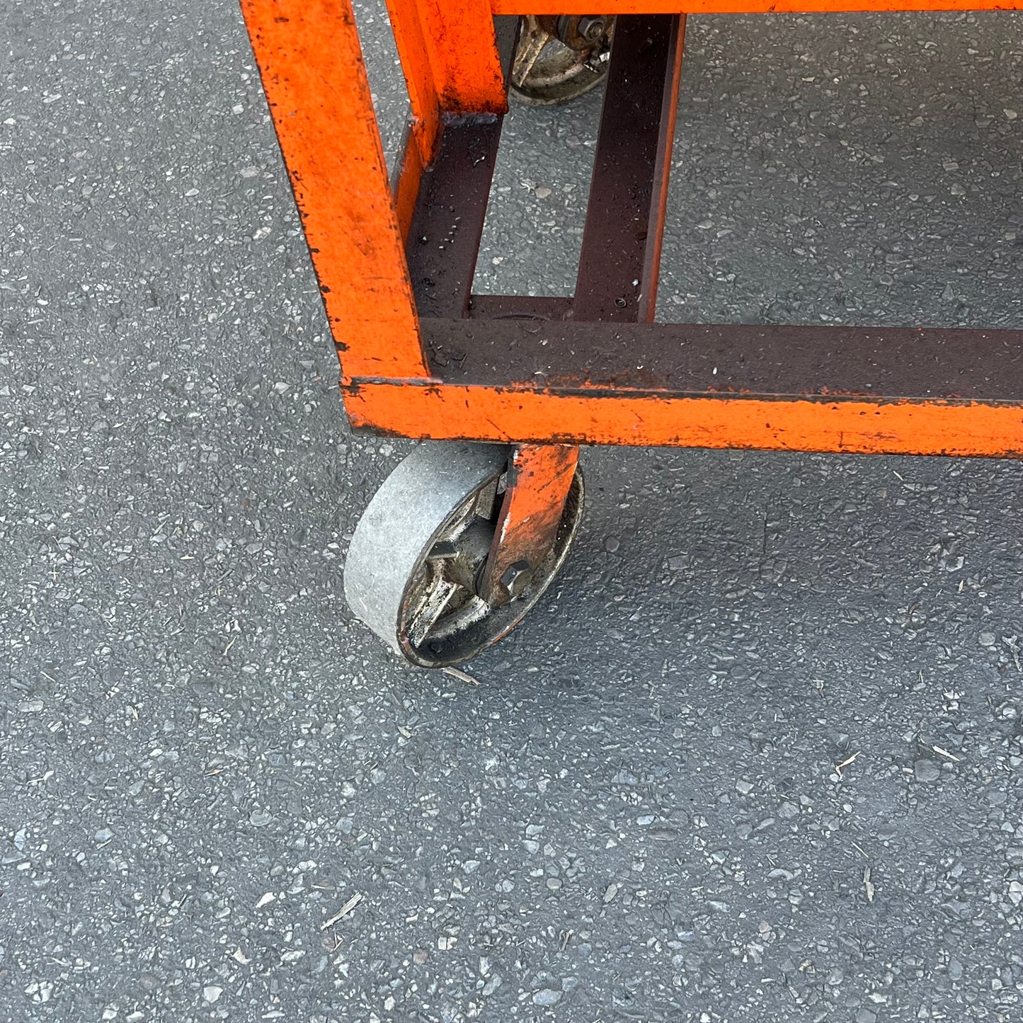 Cnc Tool Holder Cart 65"x 33"x23" 117 Slots Orange (Used)