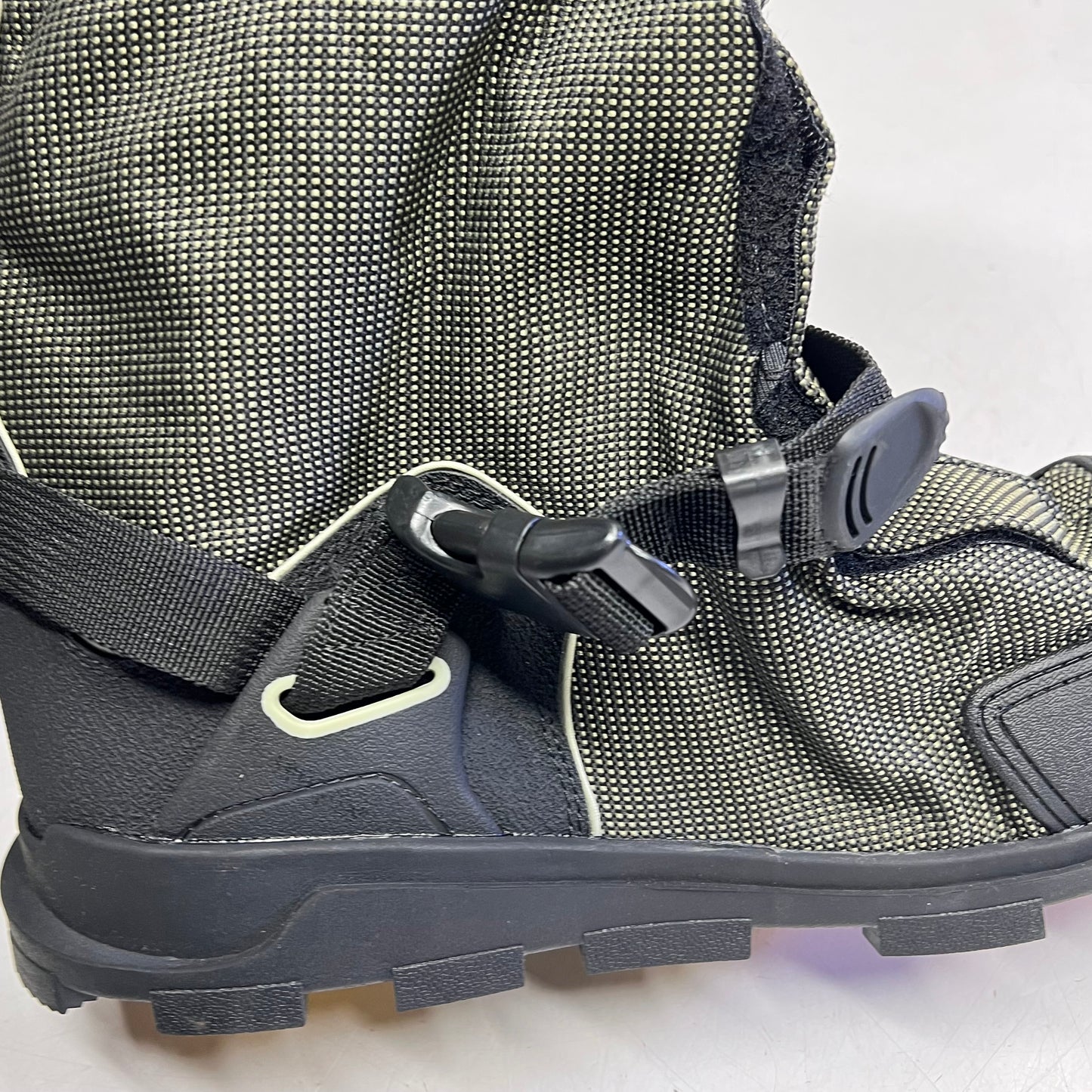 NEOS Navigator Glacier Trek SPK Insulated Overshoe  M Sz 7.5-9 W Sz 9-10.5 GreeN
