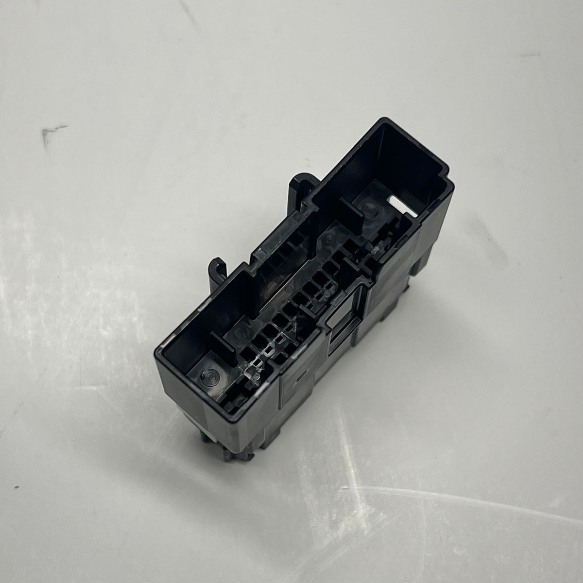 ZA@ SUMITOMO WIRING SYSTEMS  (50 PACK) Vehicle Wiring System Electrical Connector  Black  6098-7966