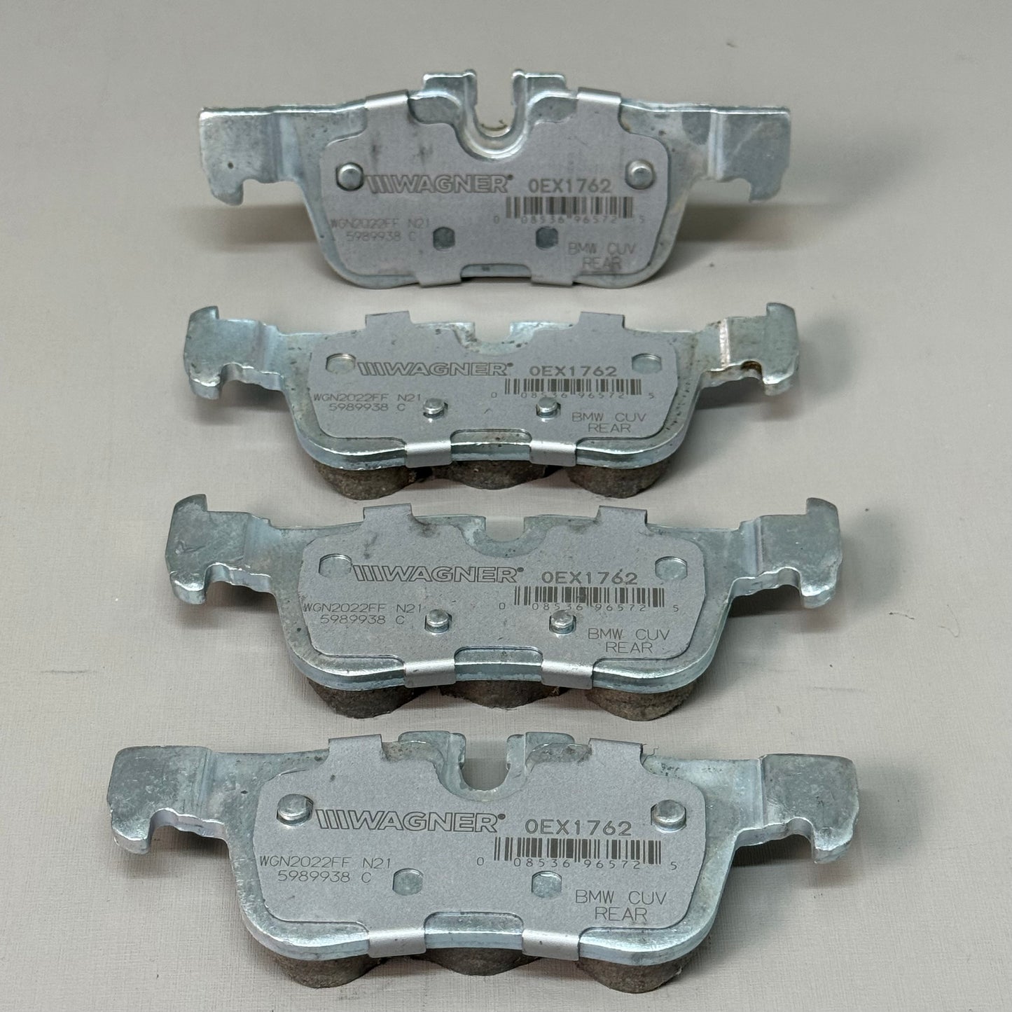 WAGNER OEx Ceramic Disc Brake Pad Set 5" x 2" Grey OEX1762