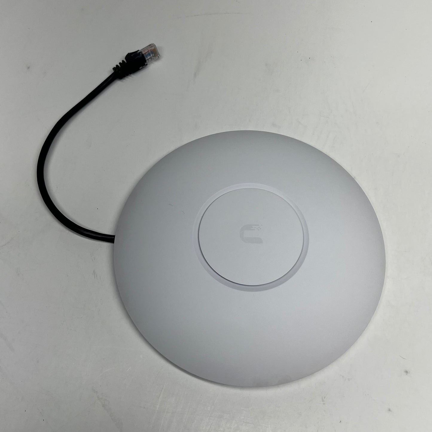 UBIQUITI NETWORKS Unifi Reliable Wi-fi Dual Gigabit Ethernet UAP-AC-PRO (Used)