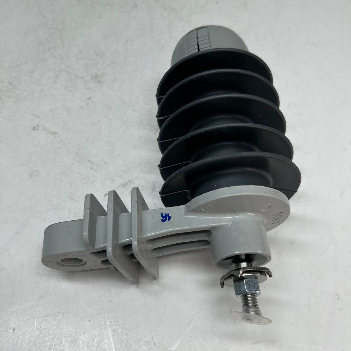 HUBBELL Ohio Brass PVR Riser Pole Dist Arrester Optima 8.4 kV Grey 2172597314