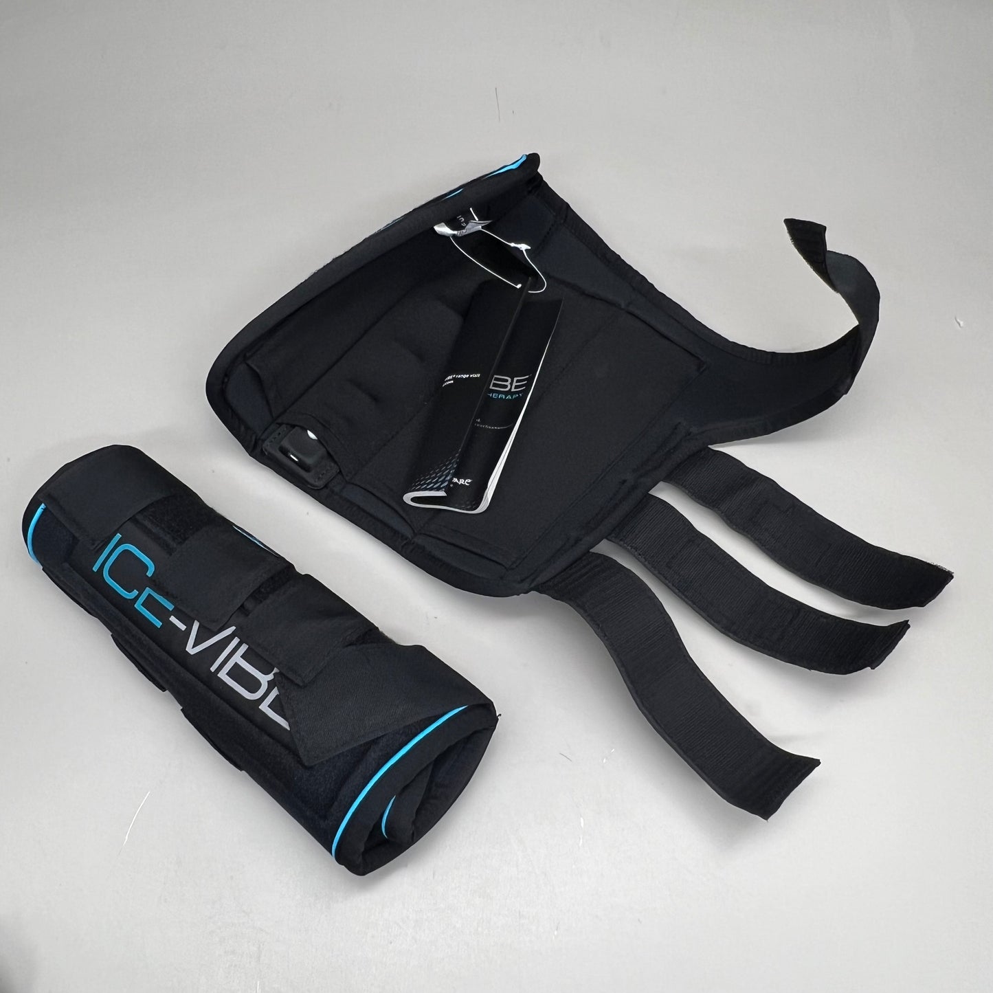 HORSEWARE Ice Vibe Boots set w/ Bag & Chargers Sz Full Blue/Black DBHK8V-KDA0-FU