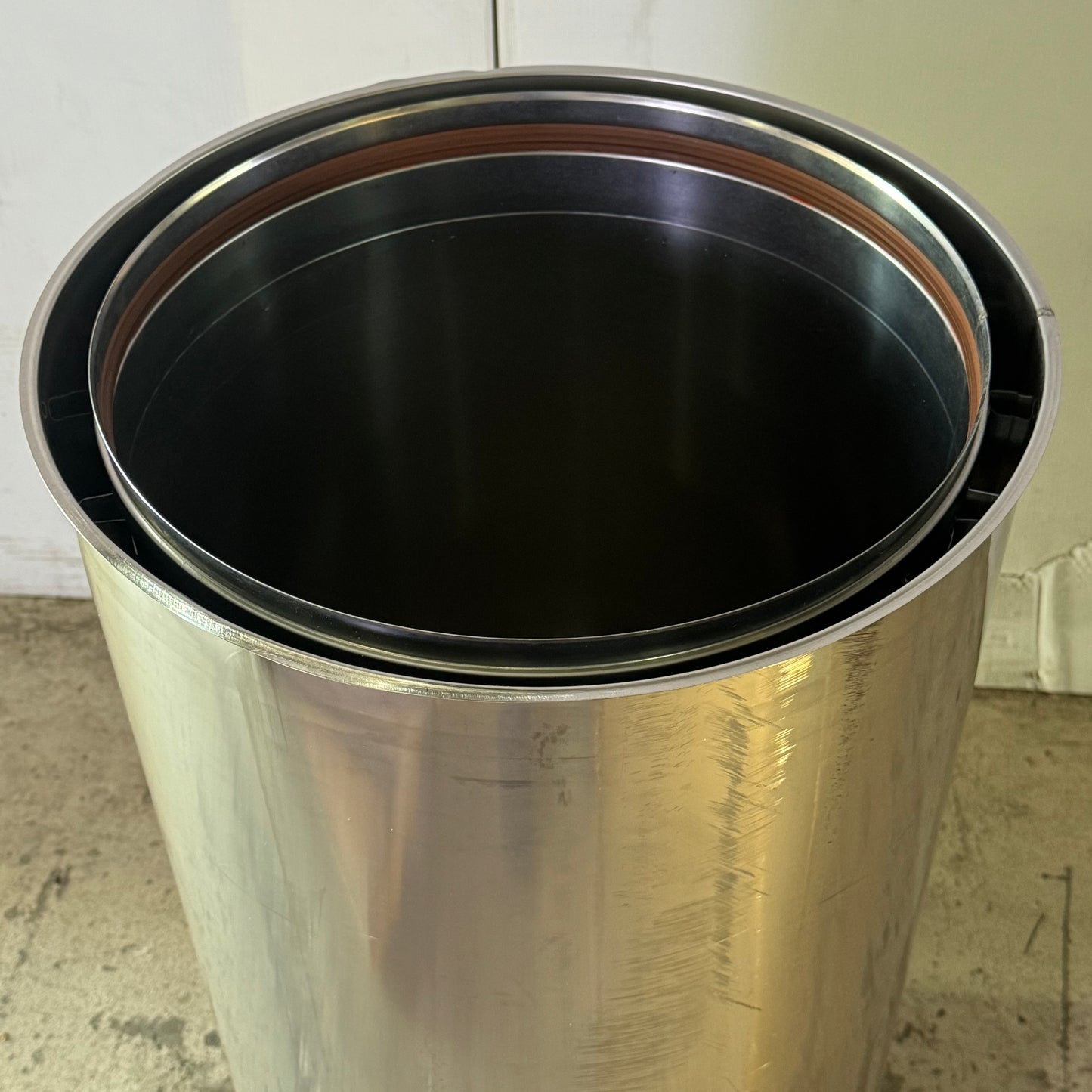 FLEXMASTER CANADA LTD Z-Vent Double Wall Pipe Sz 16" x 36"L 2SVDP1603V (New Other, Distressed Box)