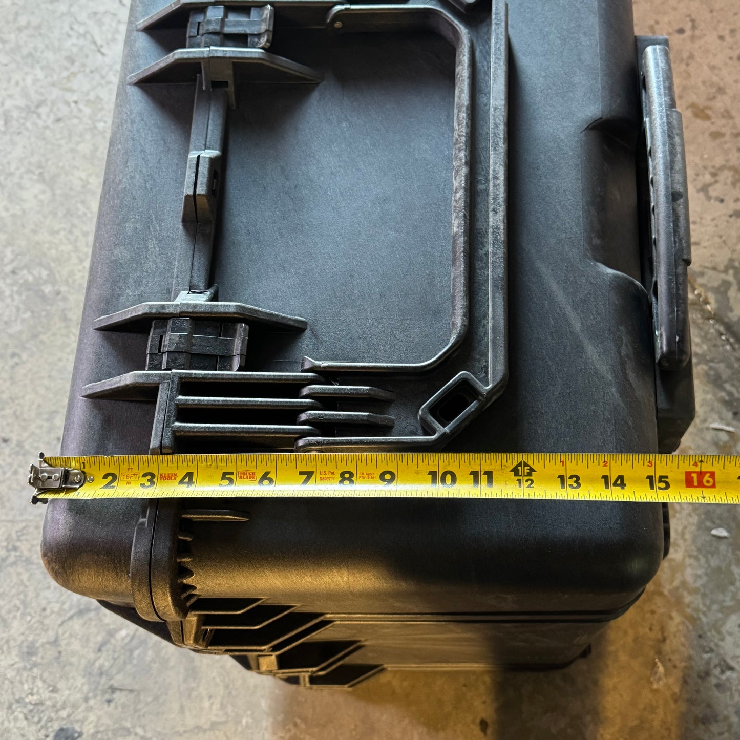 PELICAN 1630 Protector Transport Case 31.28 X 24.21 X 17.48" Black 1630-001-1|10