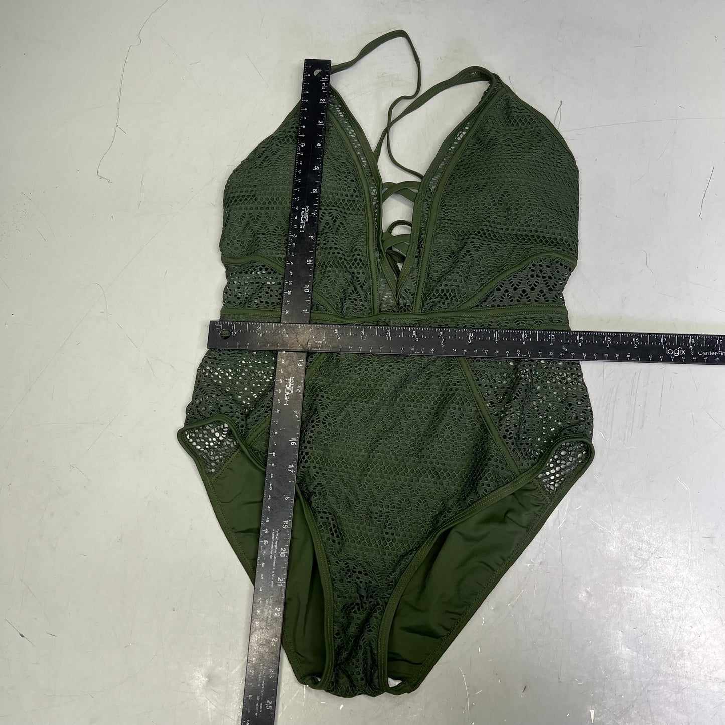 CHARMO Solid Cross Plunge Crochet One Piece Swimsuit Women's Sz M Olive Green