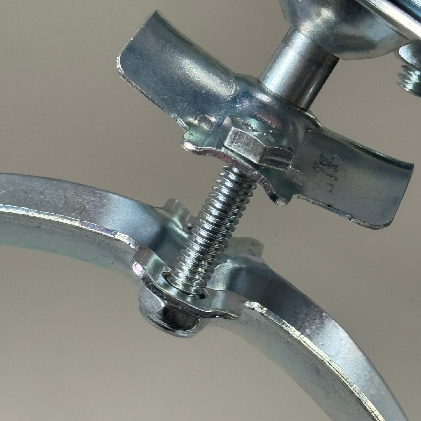 HUBBELL WS End Clip Assembly Support Hose or Cable Trolley 0.60-0.94 OD WS-EC02